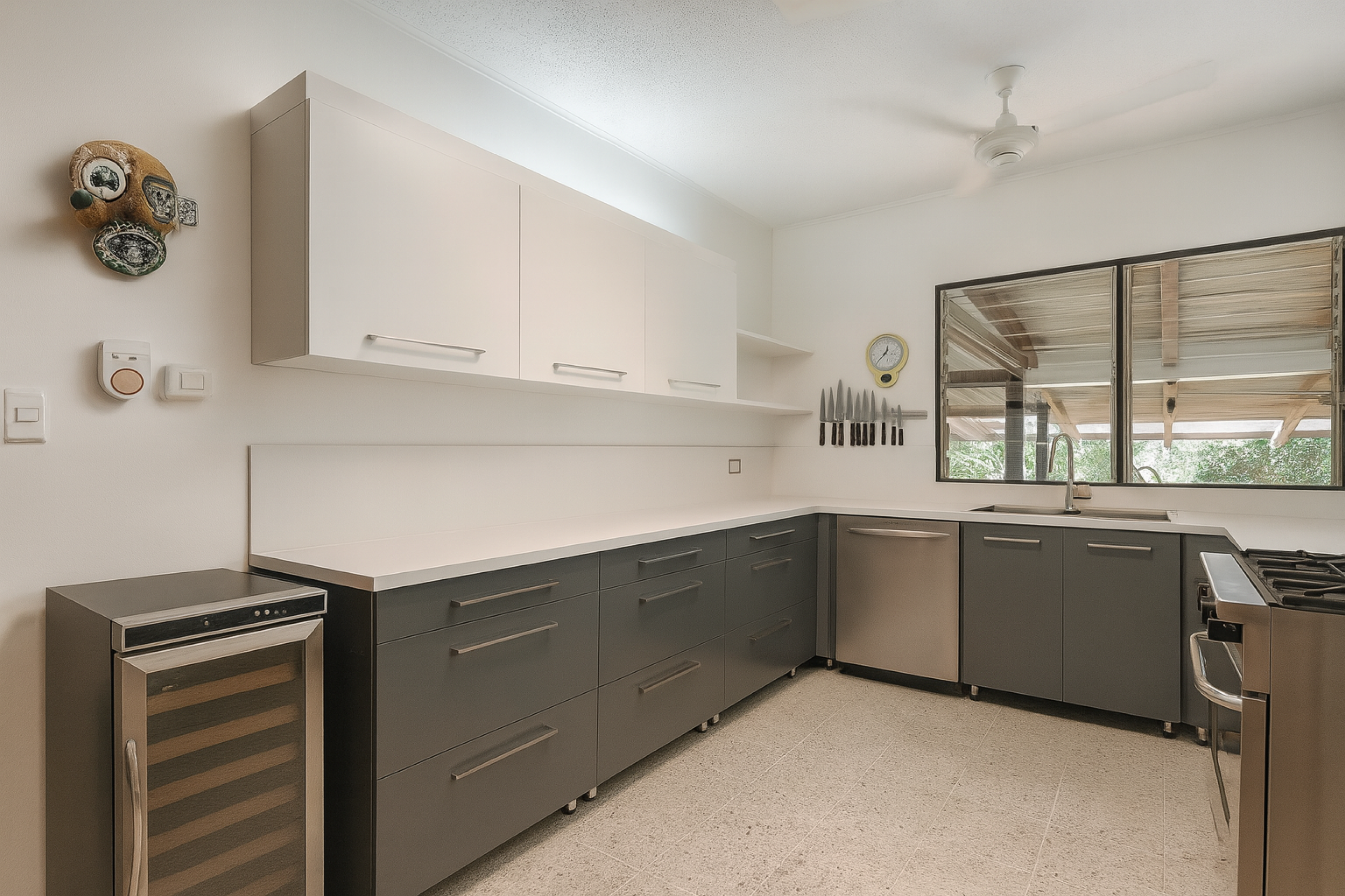 One-Story Home for Sale – Los Laureles, Escazú | Prime Location, Views & Timeless Design