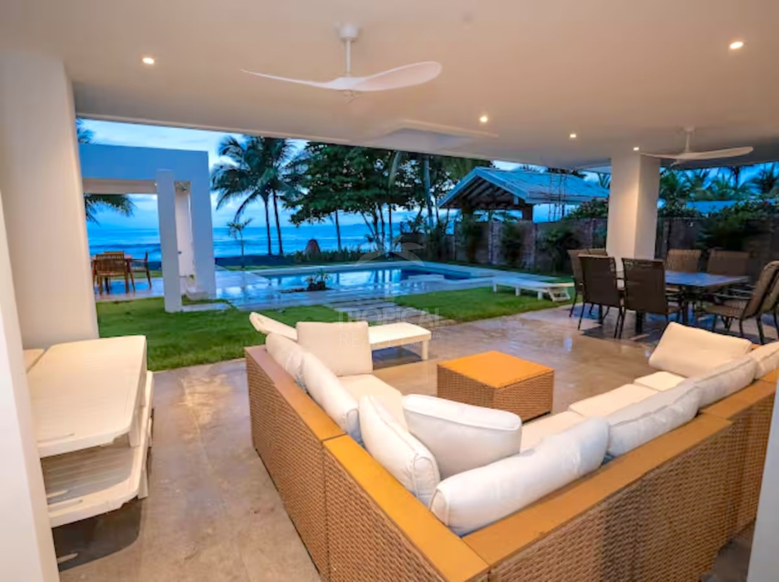 Unique Oceanfront Investment Opportunity in Playa Tivives, Puntarenas