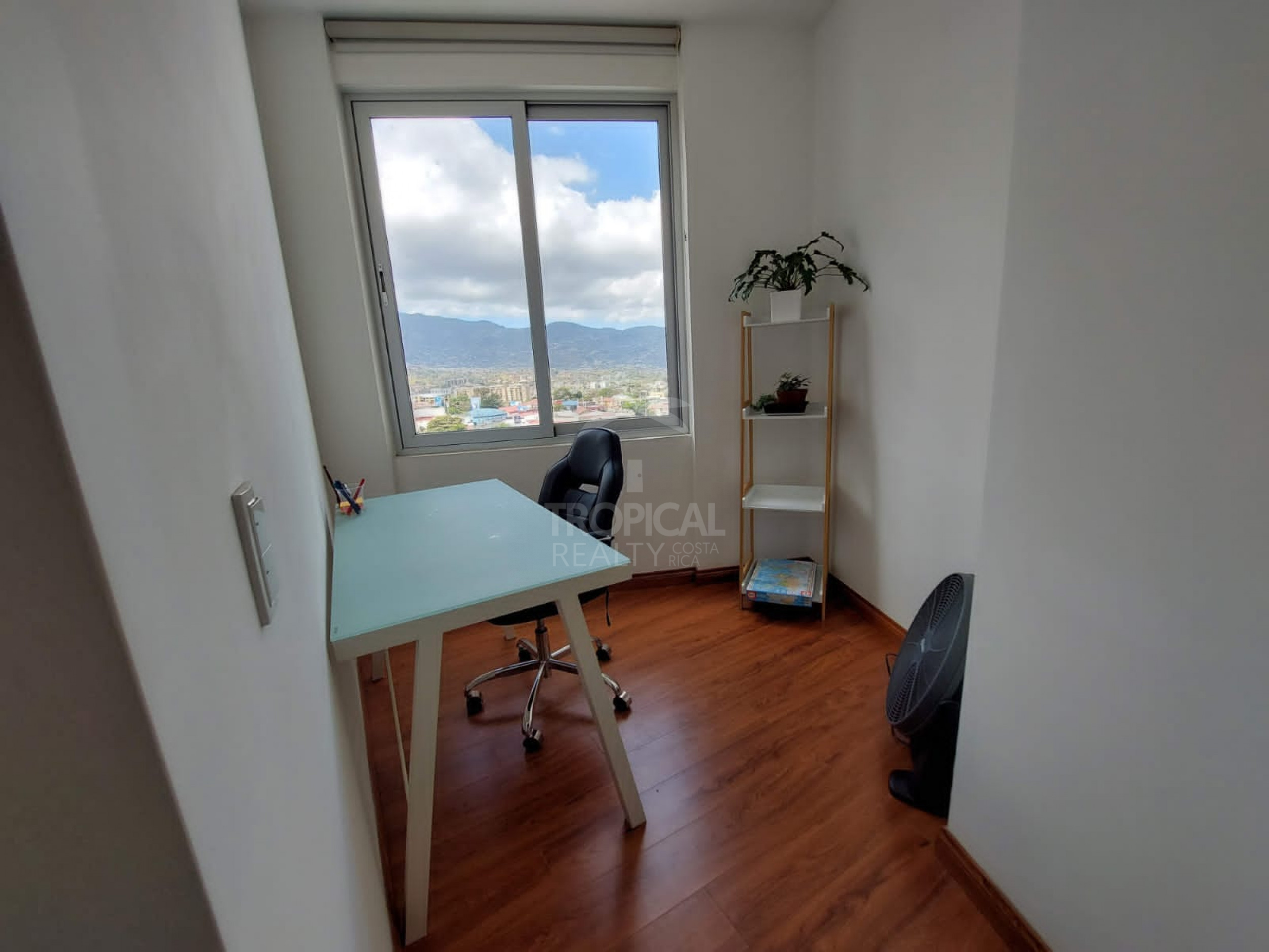 Apartment for Sale in Vistas de Nunciatura – 1 Bedroom + Office with Strong Rental Income