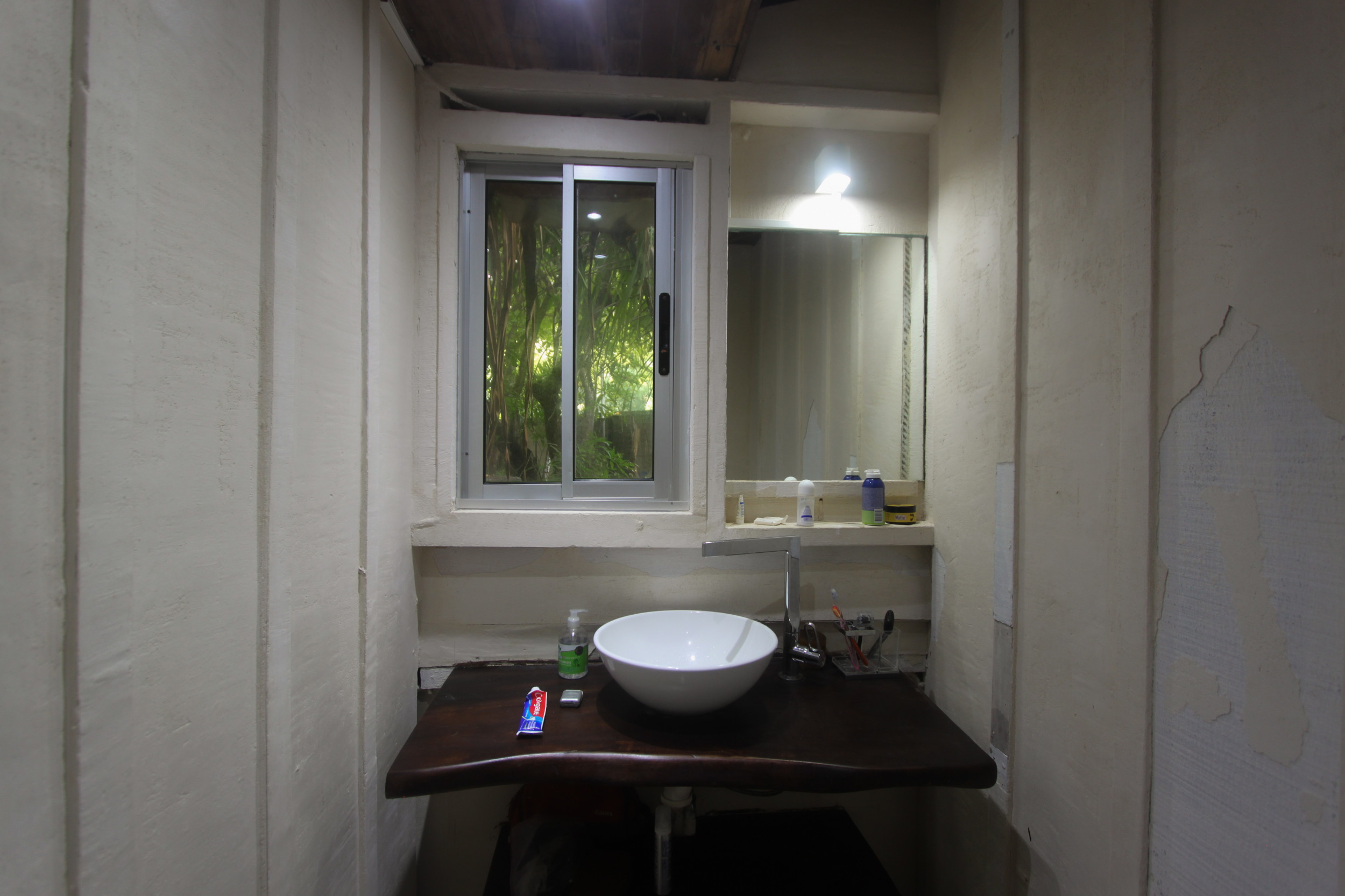 Beachfront house for rent in Santa Teresa