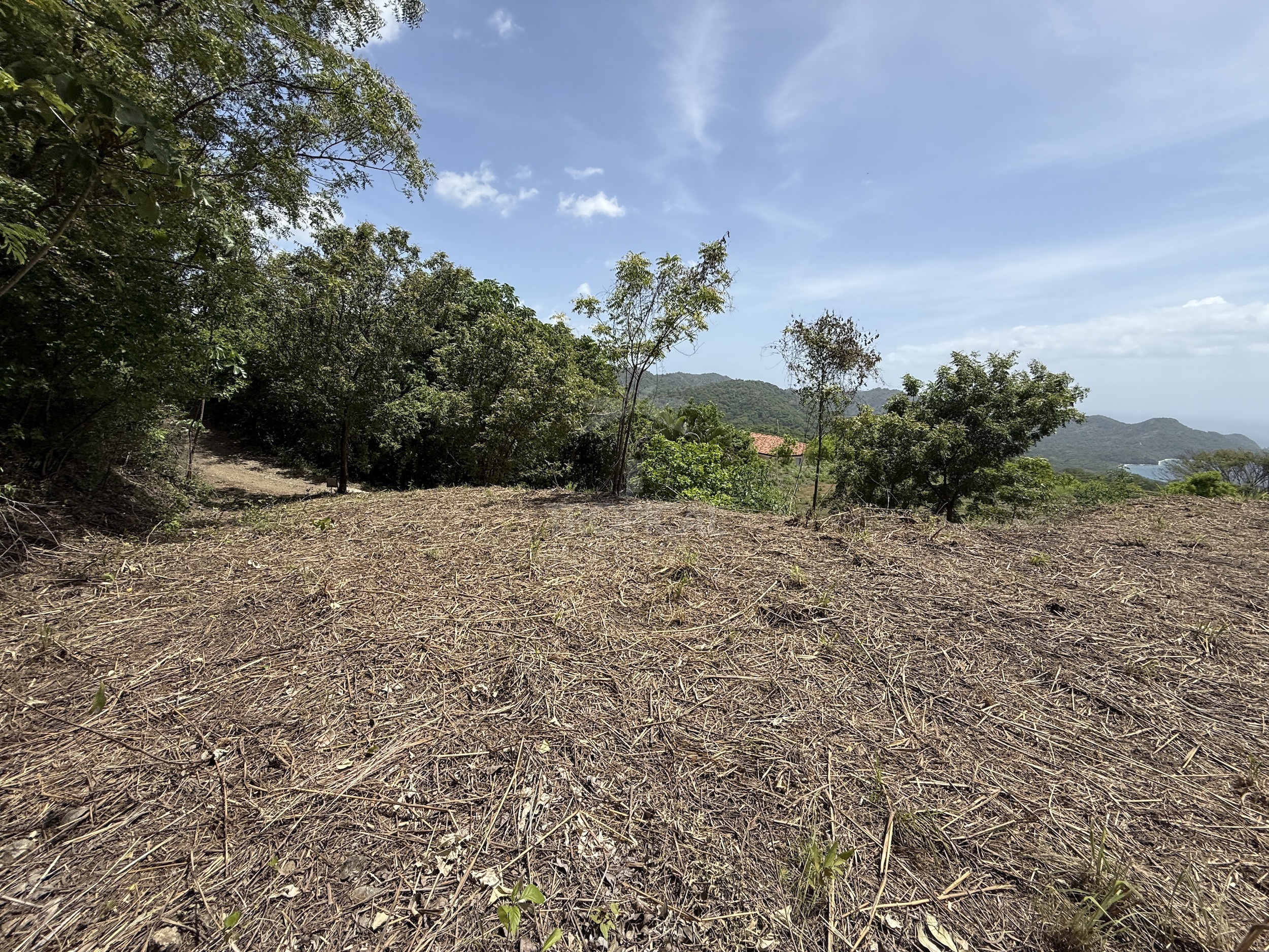 Premium 999 m² Ocean-View Lot – Lomas Del Mar Condominium, Guanacaste