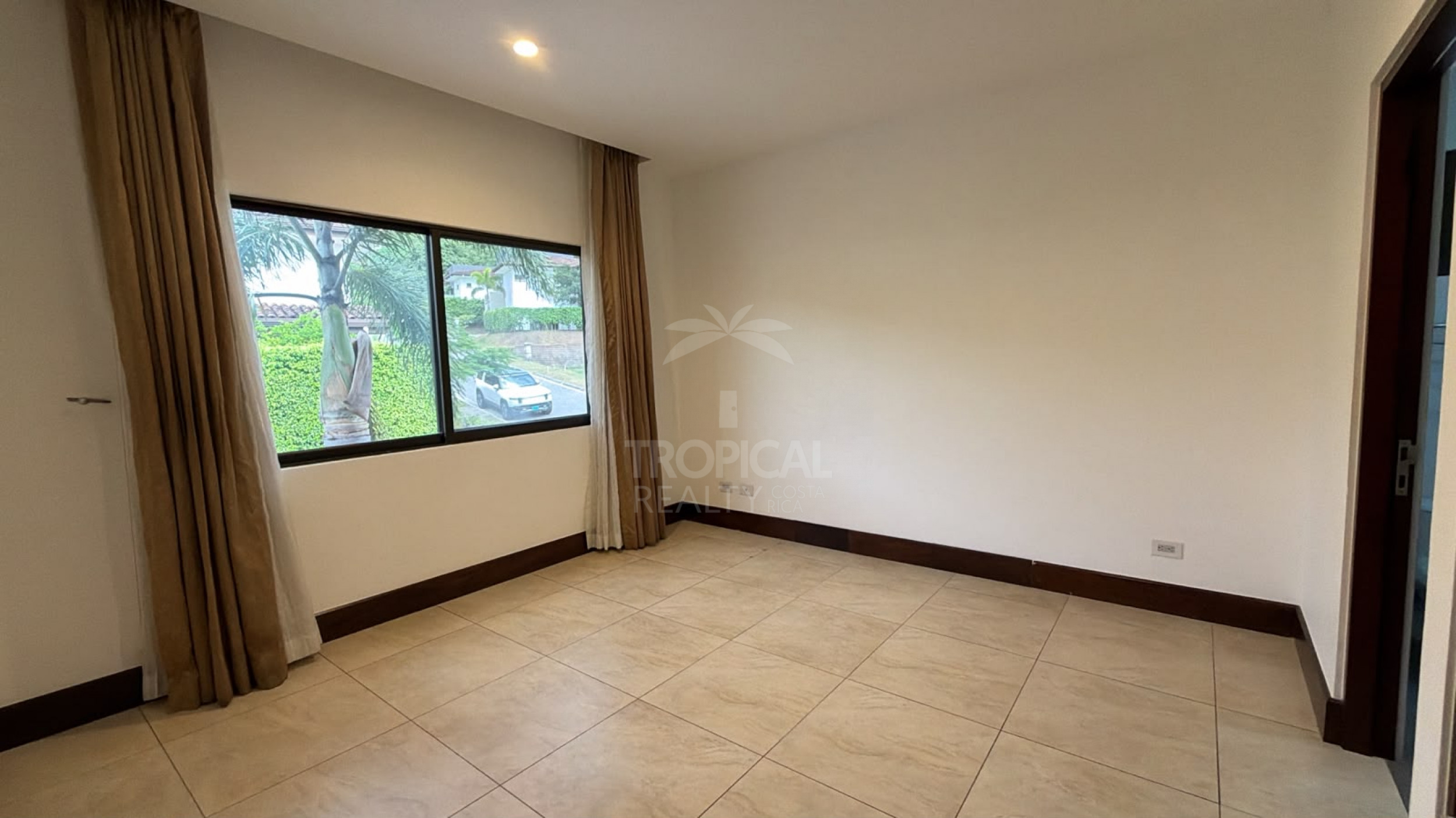 Luxury Living at Lomas del Valle Condominium