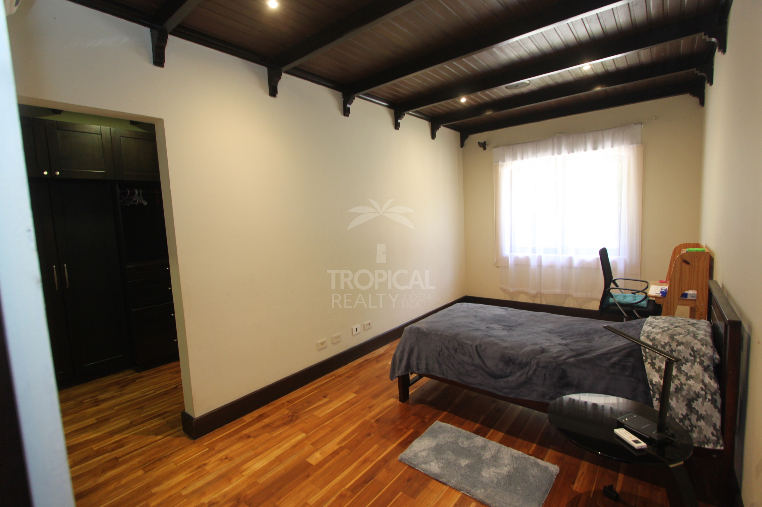 Luxury Home in La Guácima with Private Forest & Panoramic Views