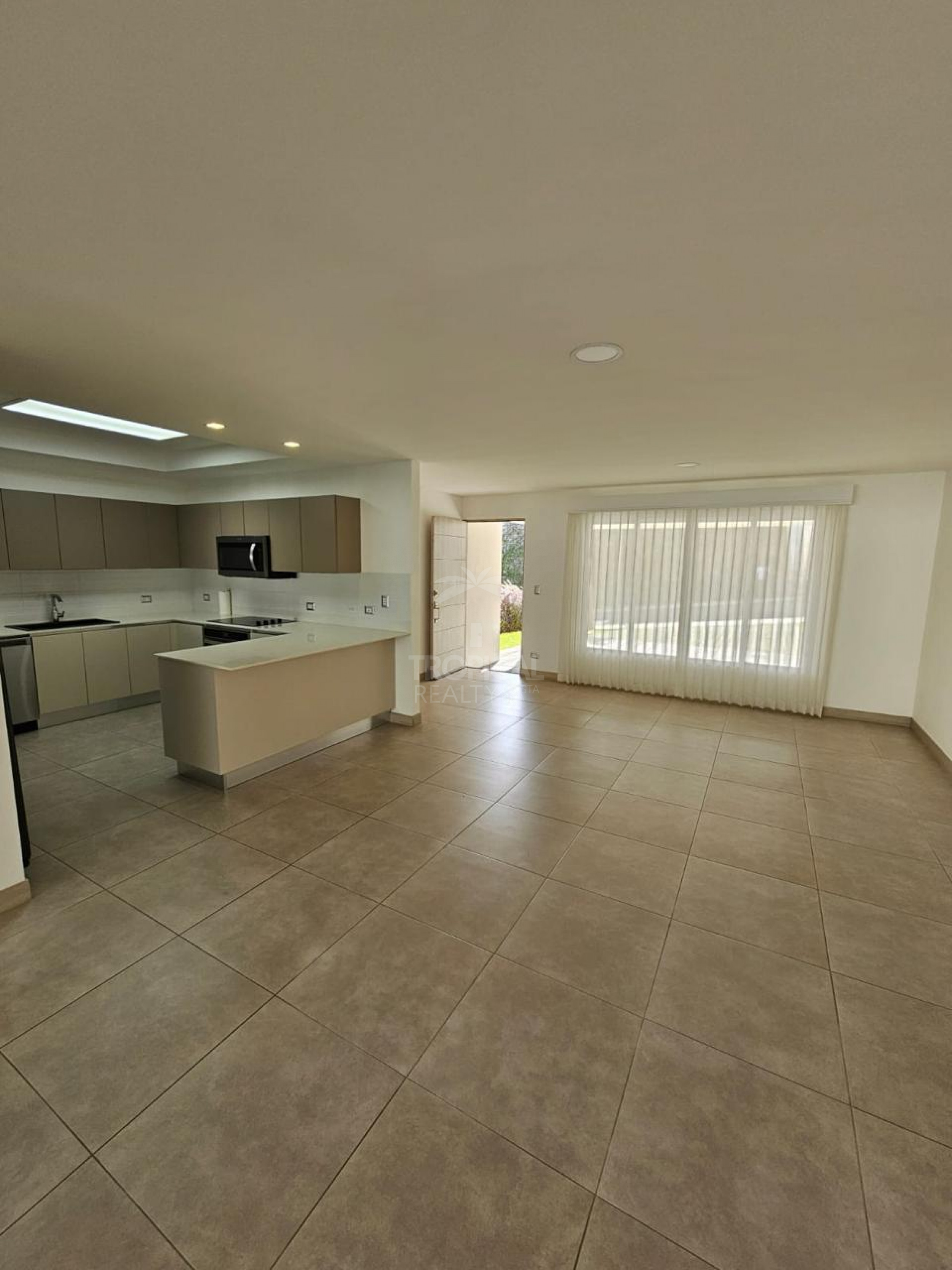Luxury Home for Rent with Panoramic Terrace in Source Living, Escazú