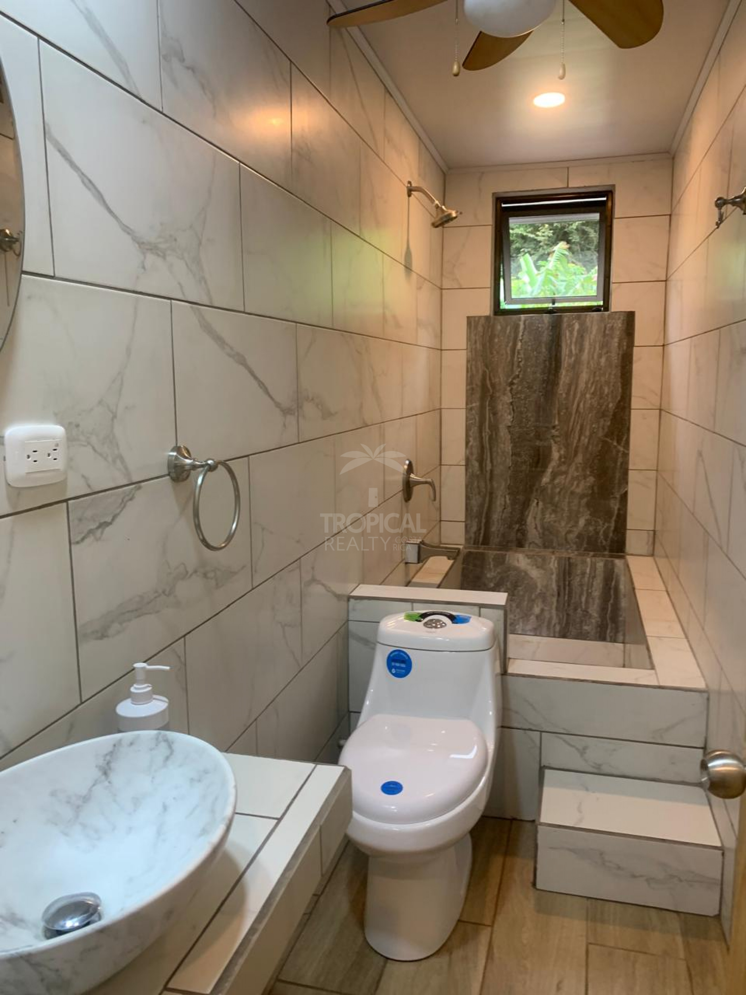 Luxury Estate for Sale in Lagos del Coyol, La Garita – Main House + 2 Income-Producing Apartments
