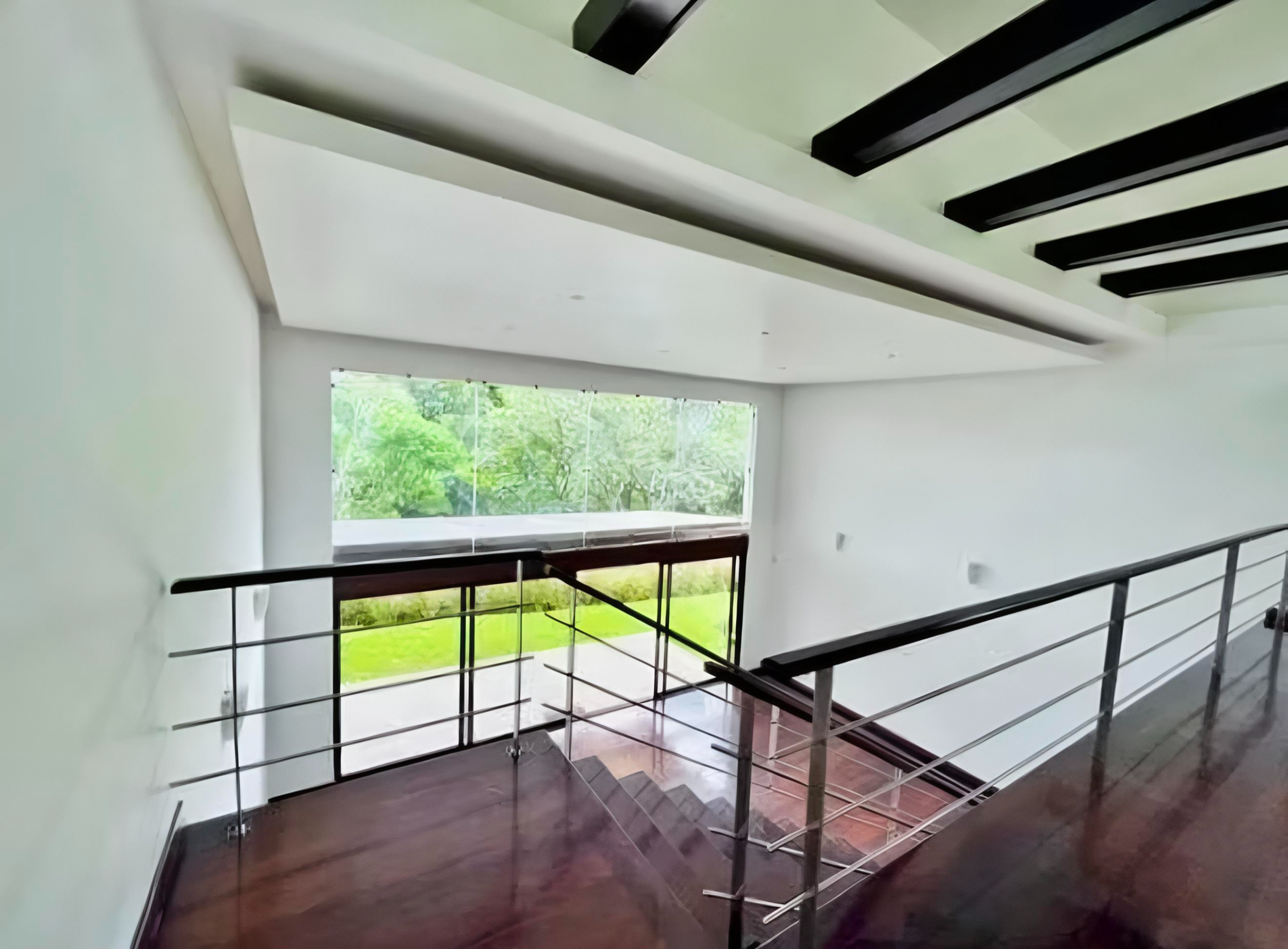 Exclusive Mountain Home in a High-End Private Gated Community – Santa Ana