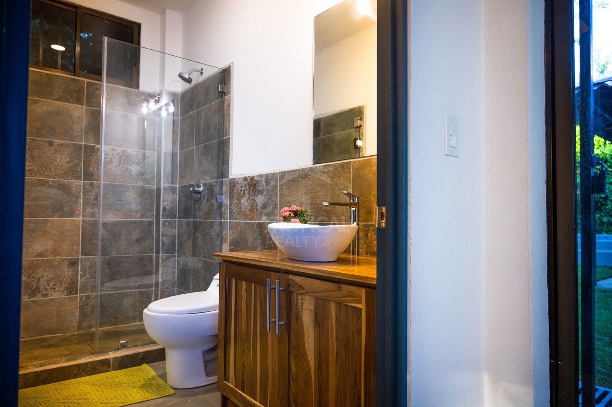 Home for Sale Near Playa Avellanas – Private Pool & Excellent Airbnb Potential