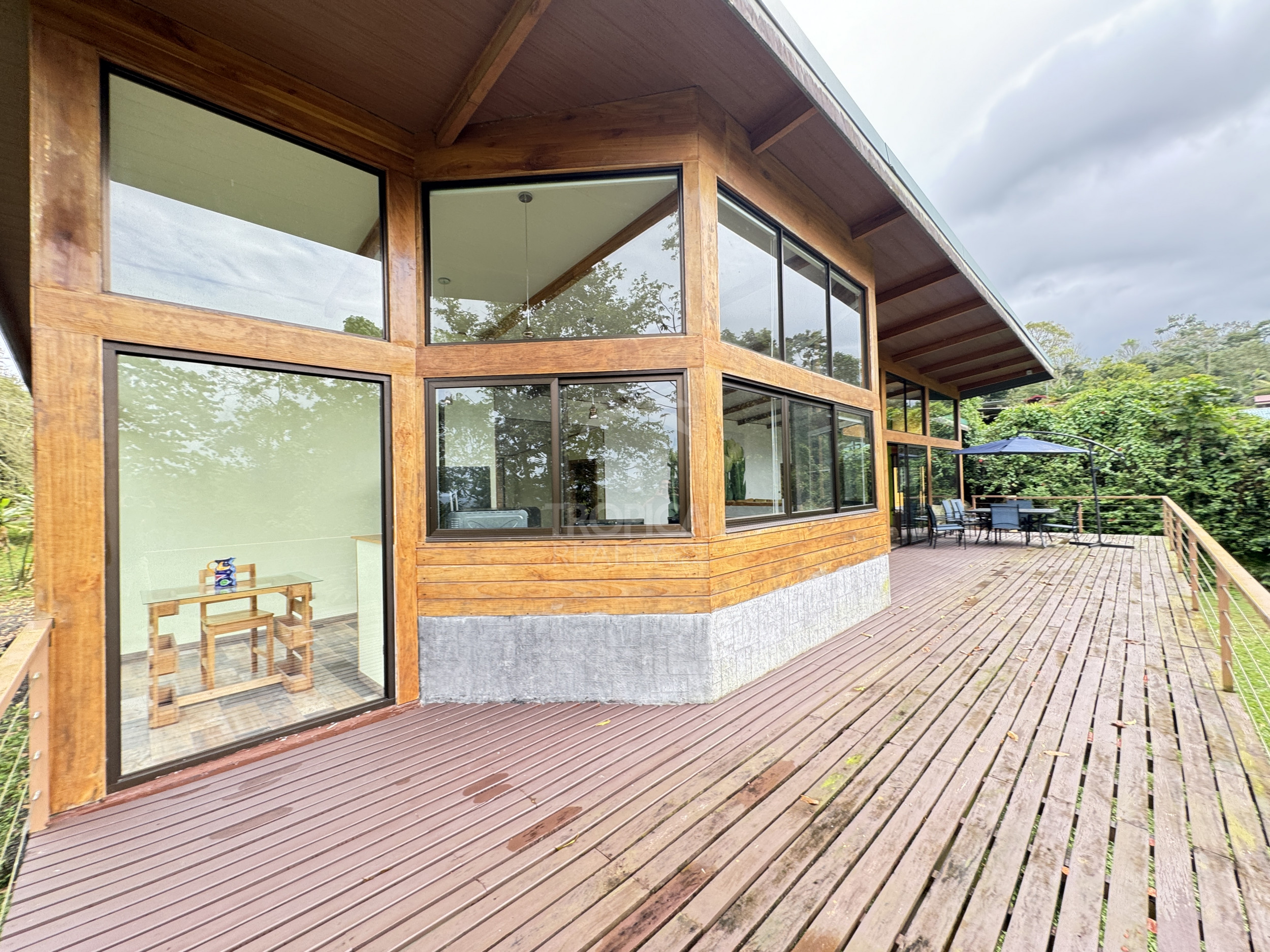 Own a Slice of Paradise in La Fortuna Arenal – Perfect for Living or Investing!