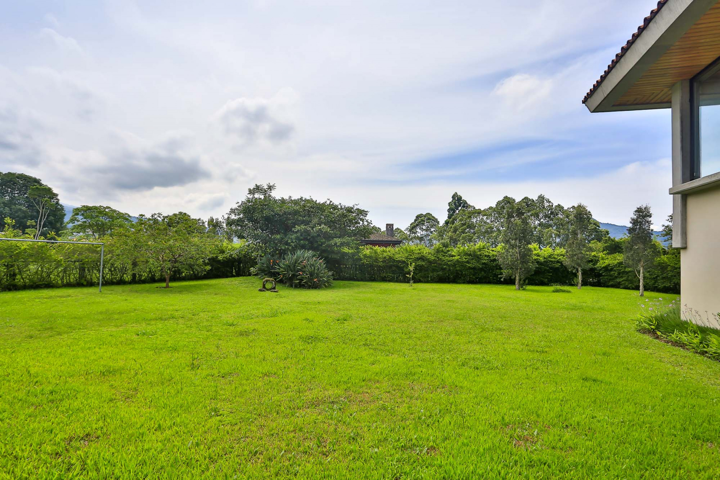For Sale: Stunning Luxury Home in Monteran, Granadilla – Premier Location and Exclusive Privacy