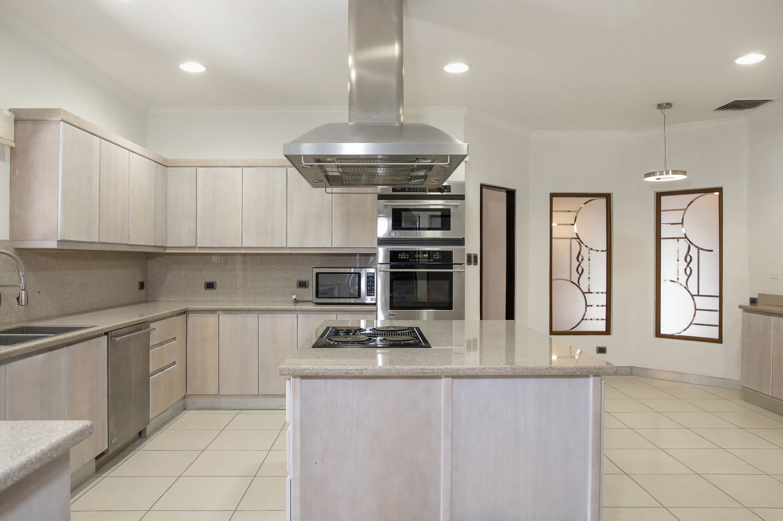 Stunning Single-Level Home in Bosques de Lindora, Santa Ana | 4 Bedrooms, Luxury Amenities & Prime Location