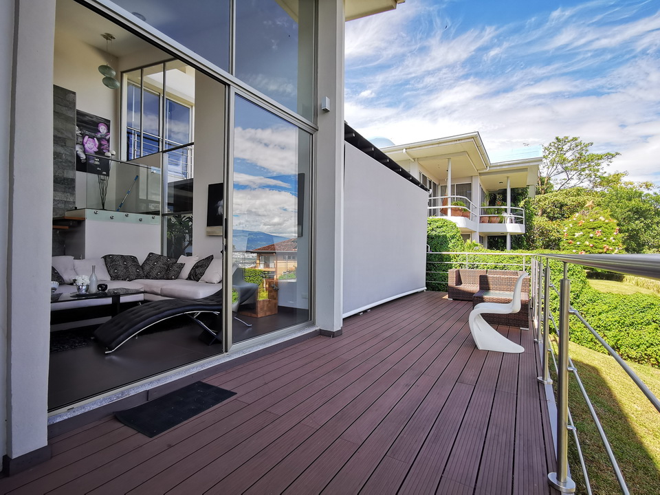Spectacular Views and Modern Elegance: Impeccable Residence in San Antonio de Escazú SOLD