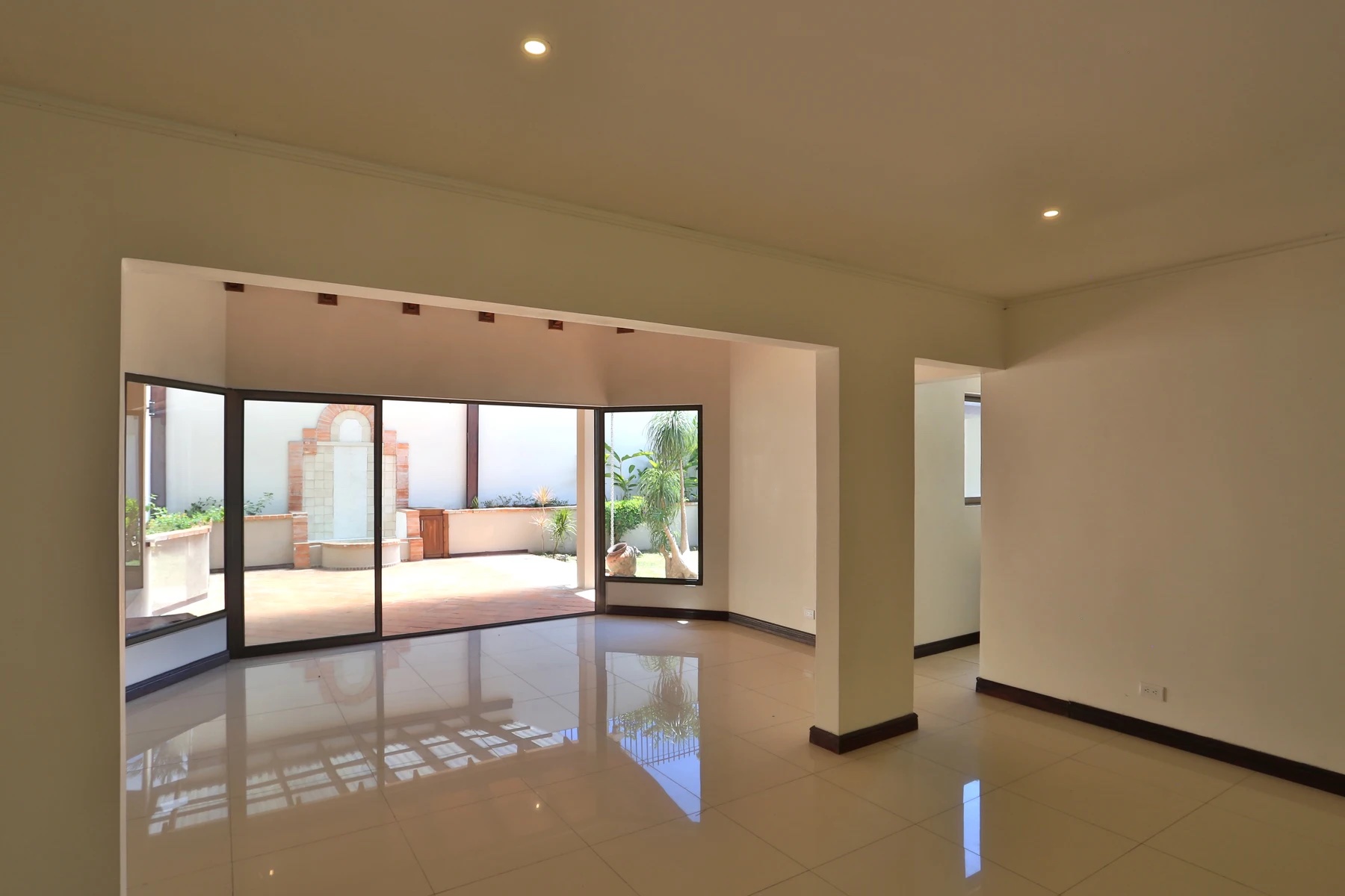 SOLD Escazu, Trejos Montealegre house for sale with pool, Escazu (canton), San José