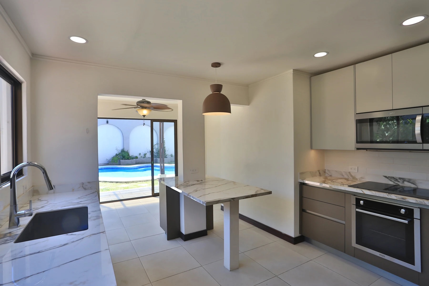 SOLD Escazu, Trejos Montealegre house for sale with pool, Escazu (canton), San José