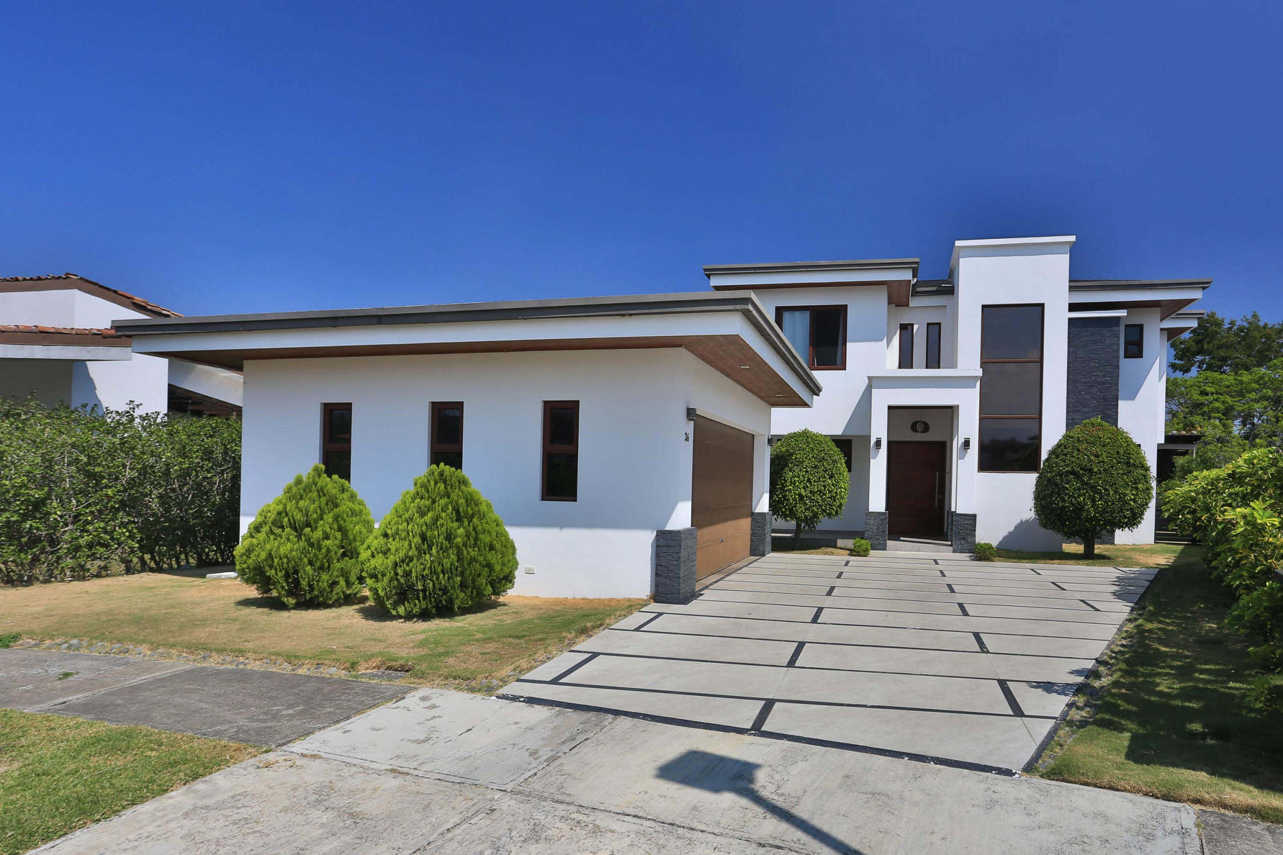 Contemporary House in Los Reyes, la Guacima for sale *SOLD*