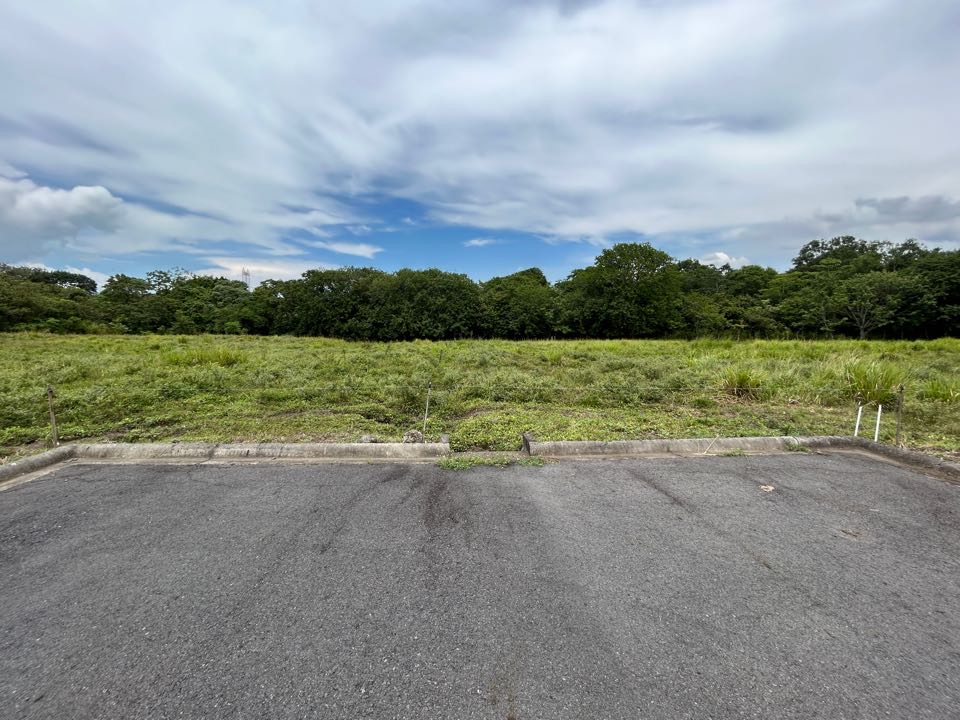Seize Your Slice of Paradise: Exclusive Land Opportunities in Turrucares de Alajuela!