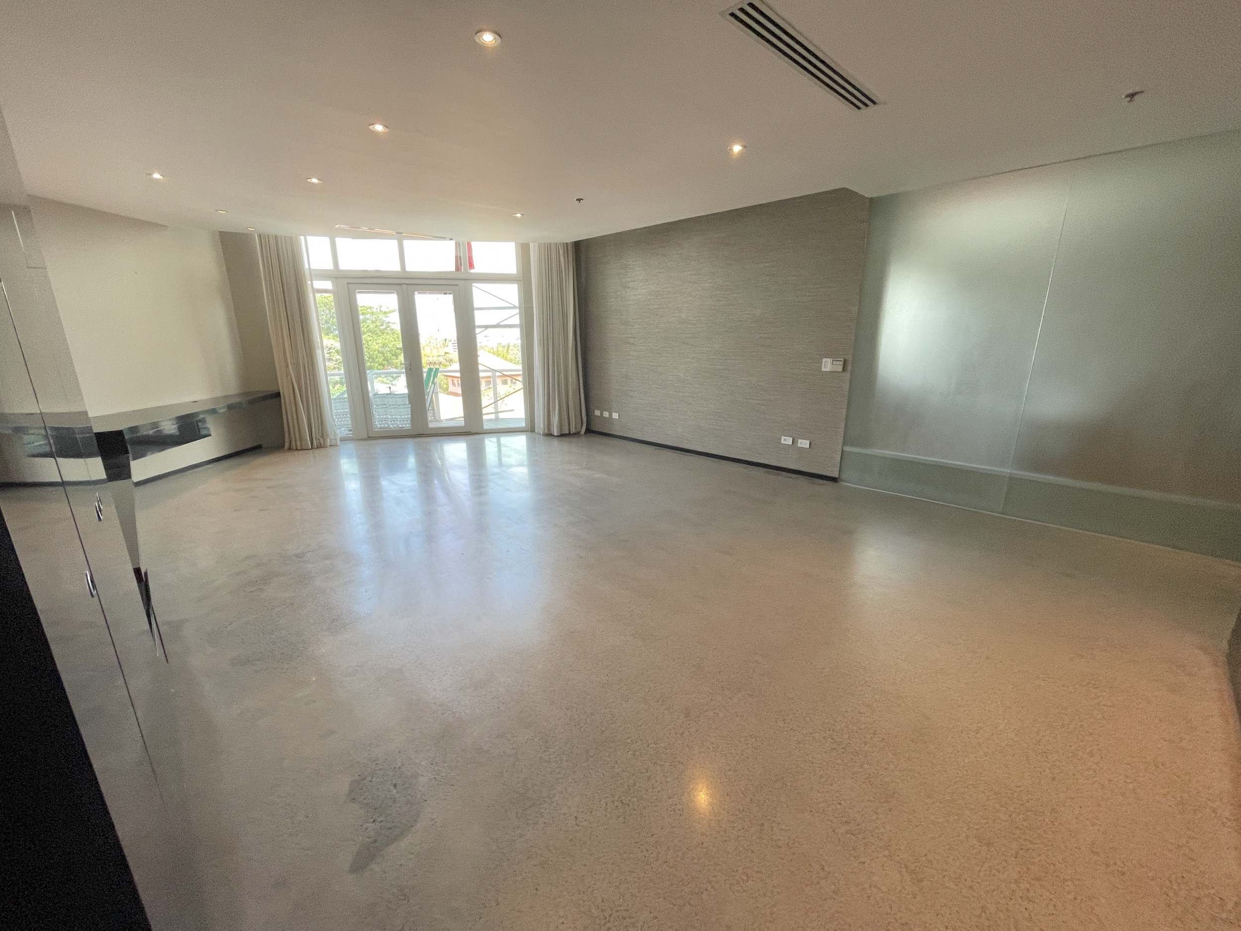 Modern Luxury Condominiums with Mountain and Country Club Views in Escazú