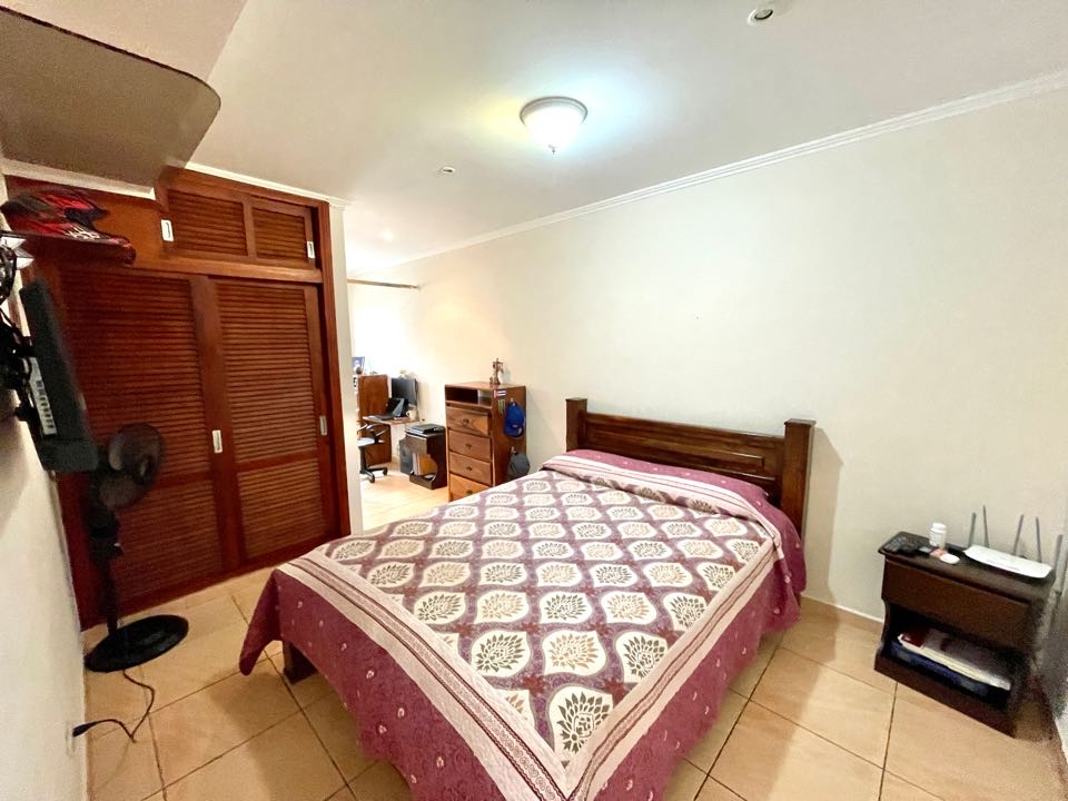 Rohrmoser, residential Roma house plus apartment. SOLD
