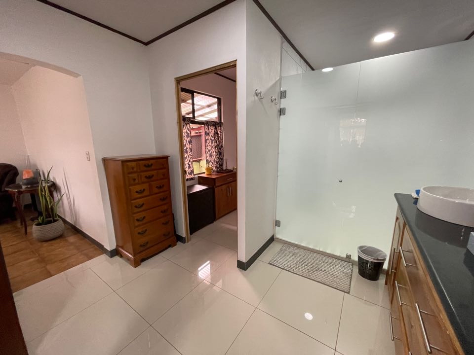 Dual Delight in Escazú: Two Homes on a Spacious Lot in San Antonio