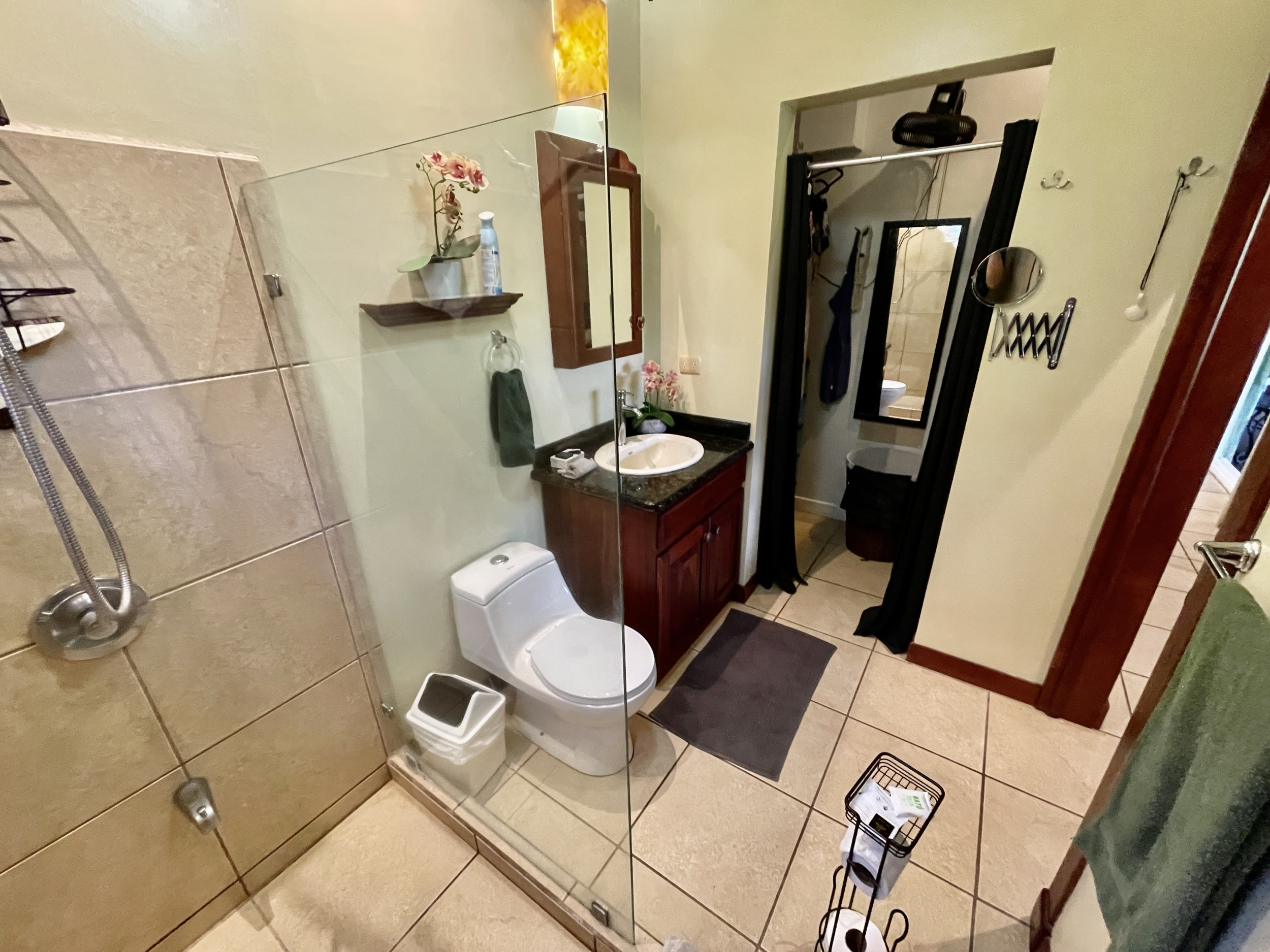 Luxury Living by Playa Bejuco: Exceptional 3-Bedroom Home with Pool Oasis SOLD
