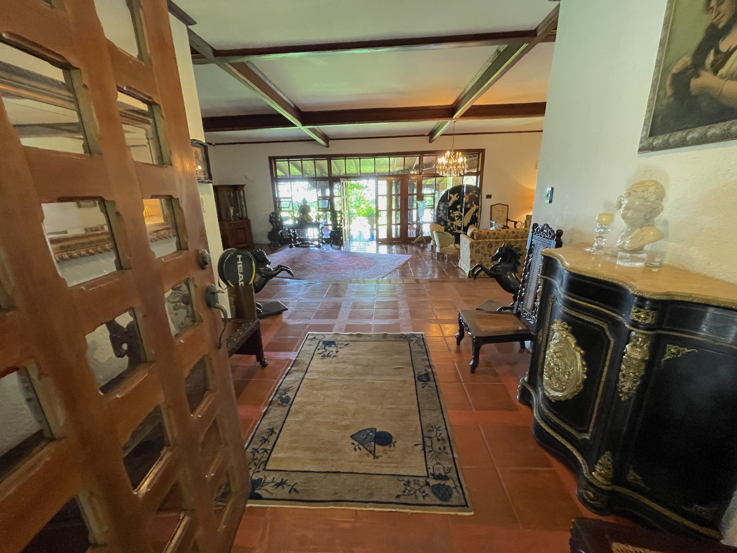 Versatile Estate in Santa Ana, Piedades: Ideal for Hotel, Airbnb, or Development
