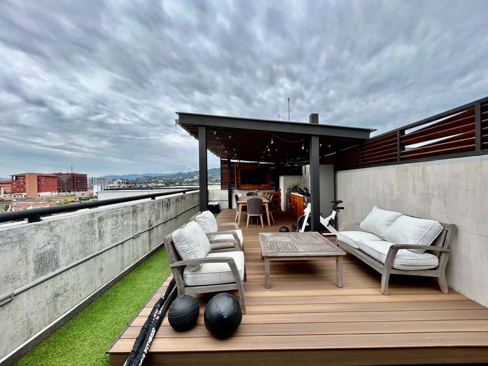 Luxury penthouse for sale in Guachipelin 203, Escazu