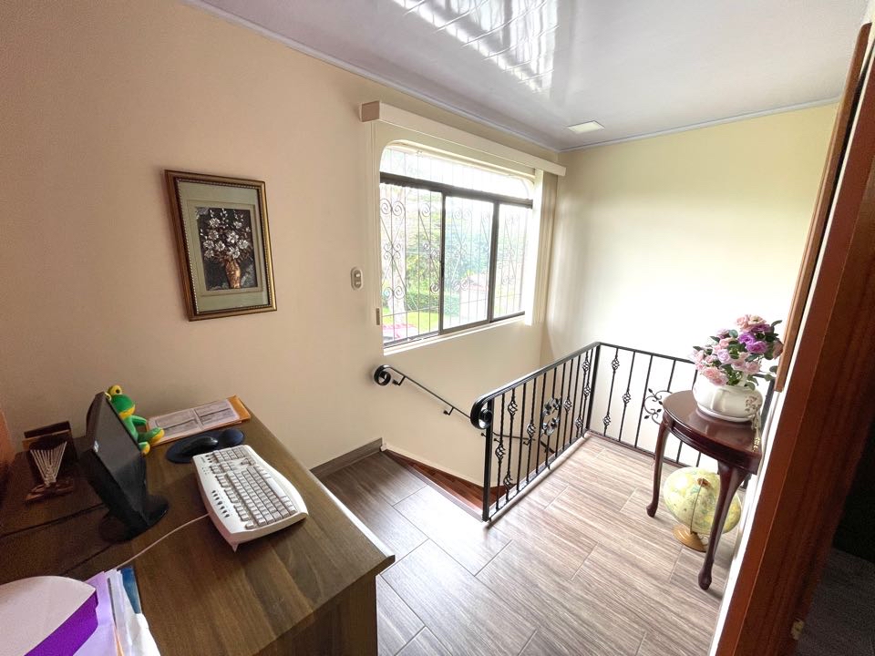 Rohrmoser, residential Roma house plus apartment. SOLD