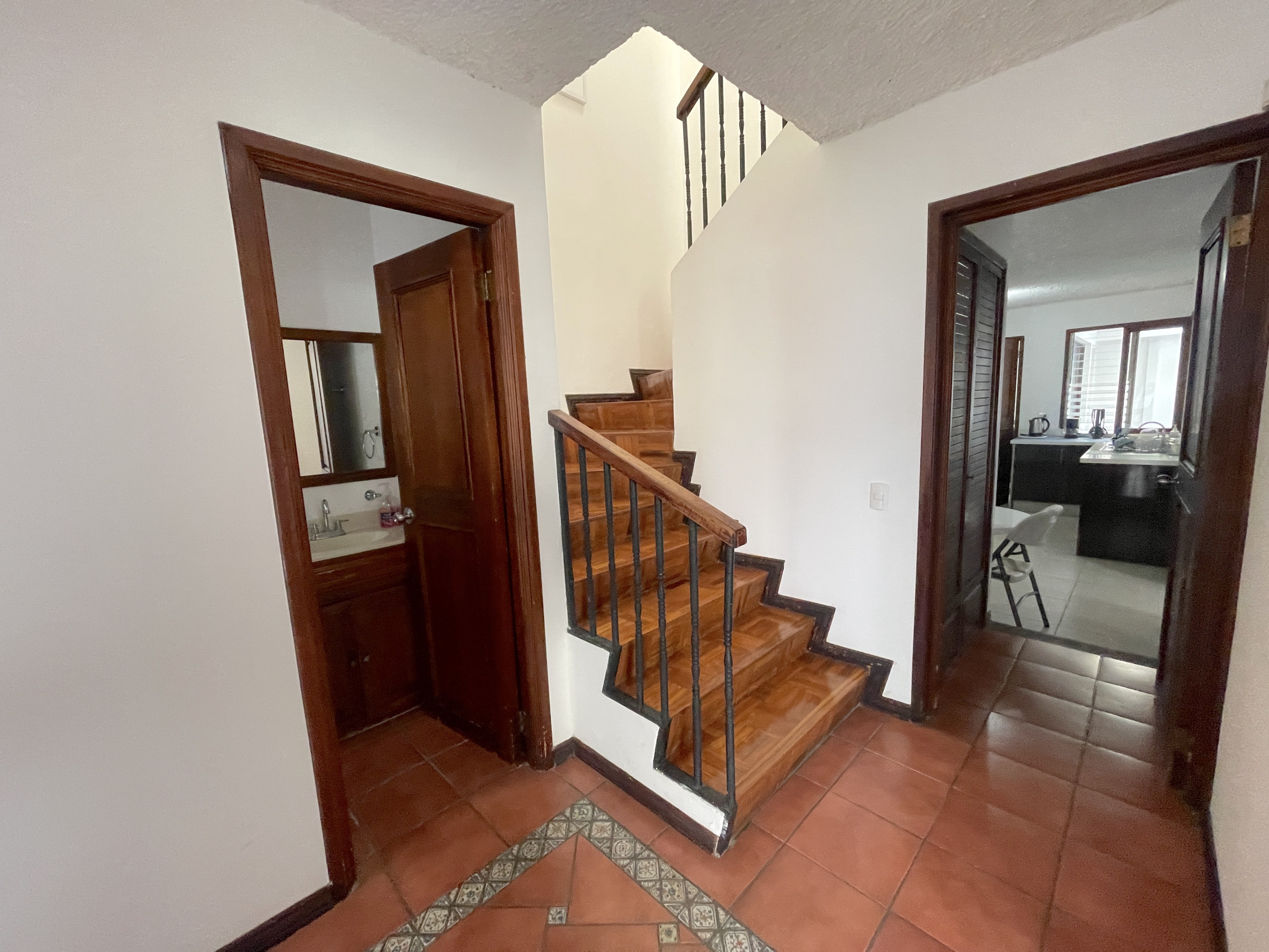Charming Home in Gated Community: Ideal Living in Escazú's Trejos Montealegre SOLD