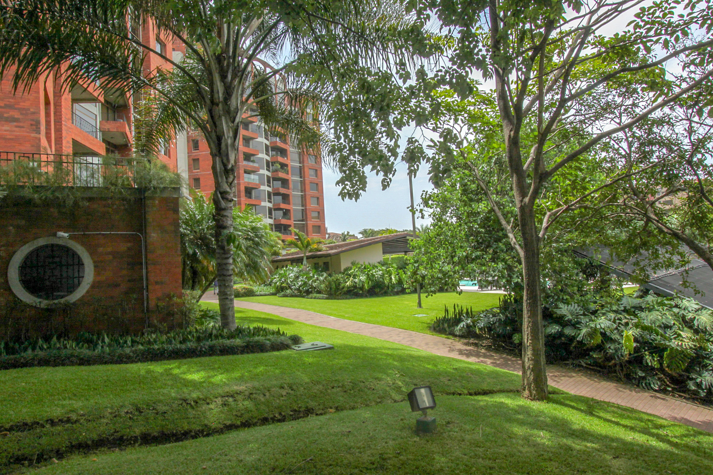 Apartment for sale or rent Escazu, Monteplata