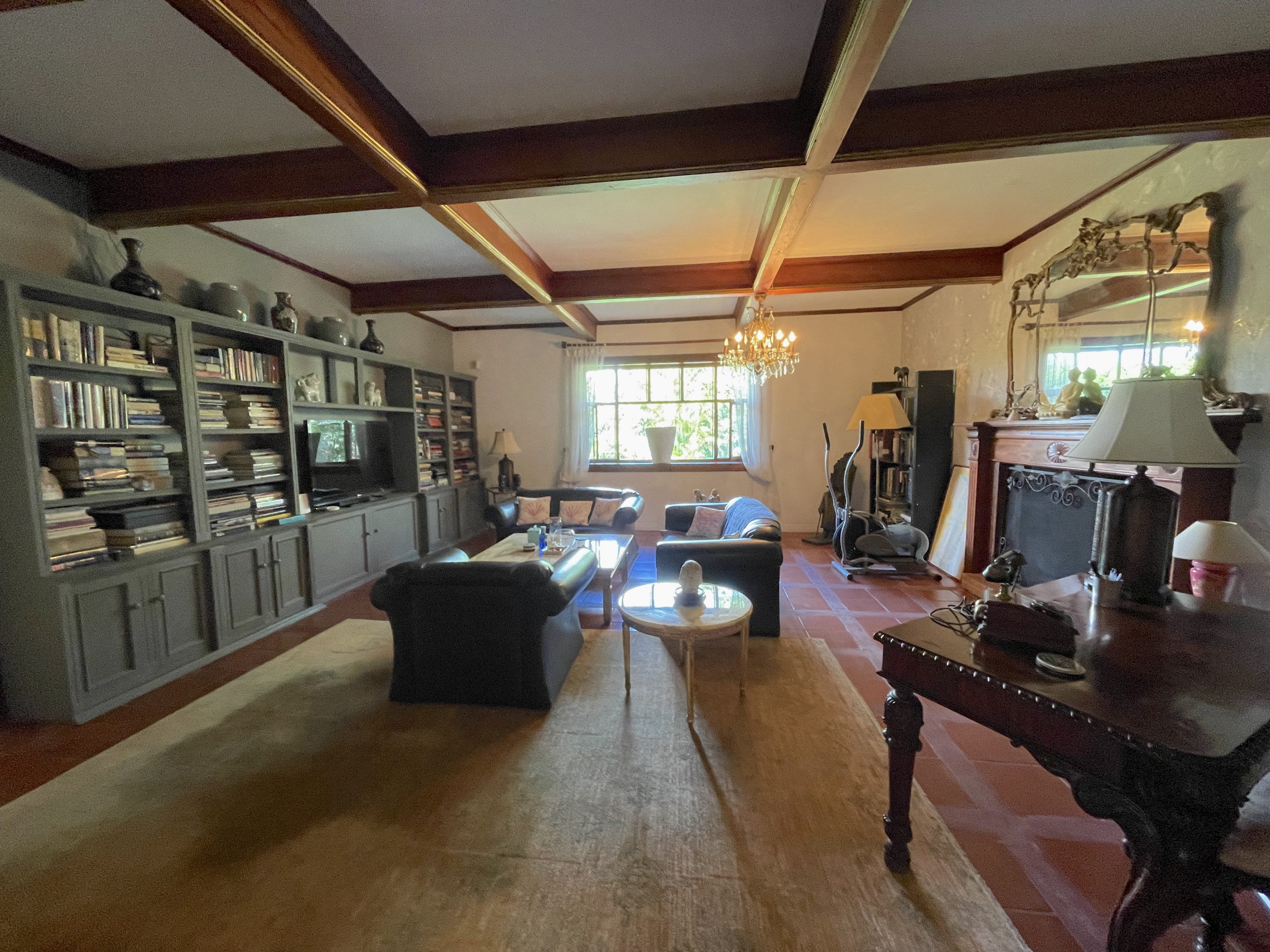 Versatile Estate in Santa Ana, Piedades: Ideal for Hotel, Airbnb, or Development