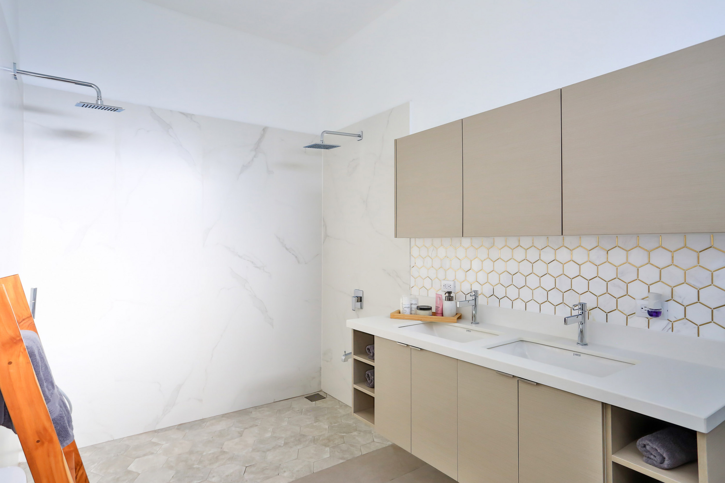 Modern Minimalist Gem for sale in Hacienda Los Reyes SOLD