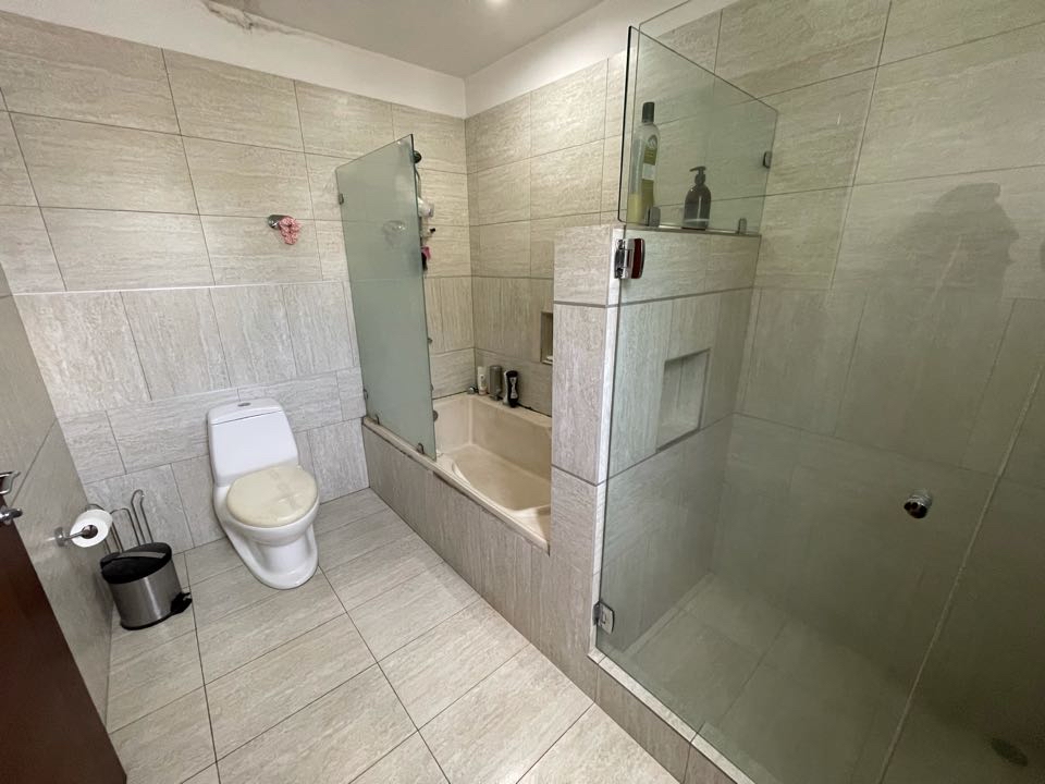 Modern Elegance: Contemporary House for Sale or Rent in Escazú Condominium