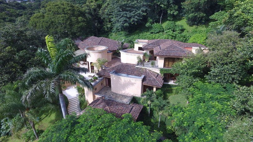 Luxurious Mediterranean-Style Mansion with Spectacular Views in Villa Real, Santa Ana