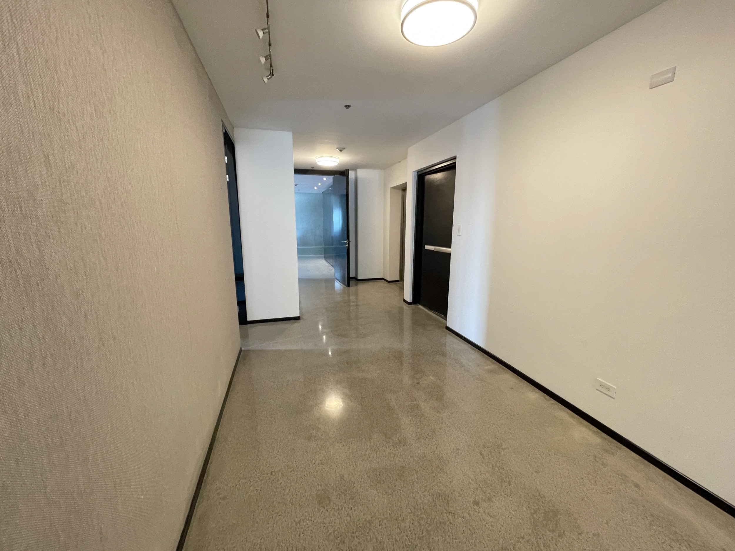 Modern Luxury Condominiums with Mountain and Country Club Views in Escazú