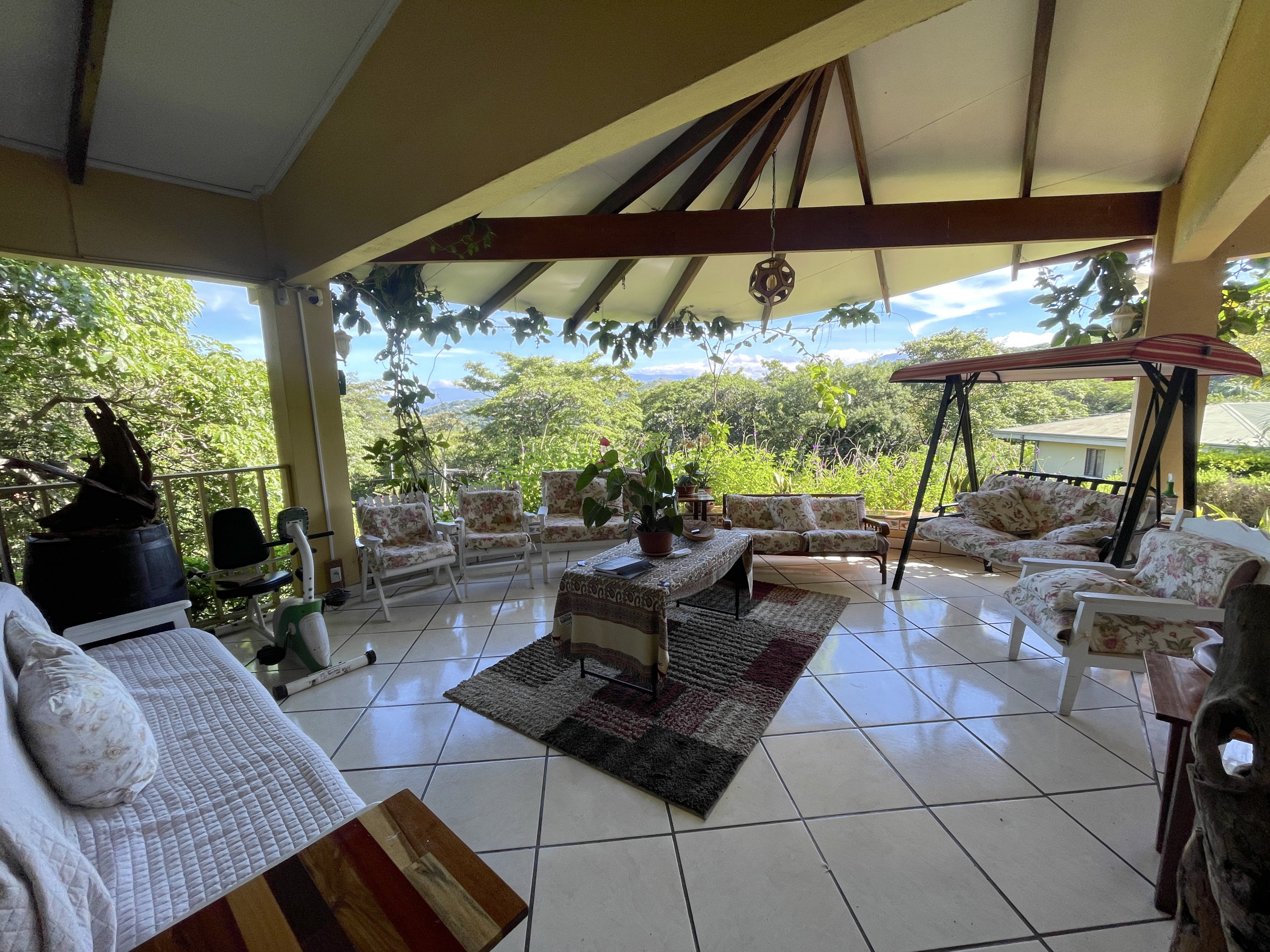 House in Alto Las Palomas single story with breathtaking Views and Lush Gardens SOLD