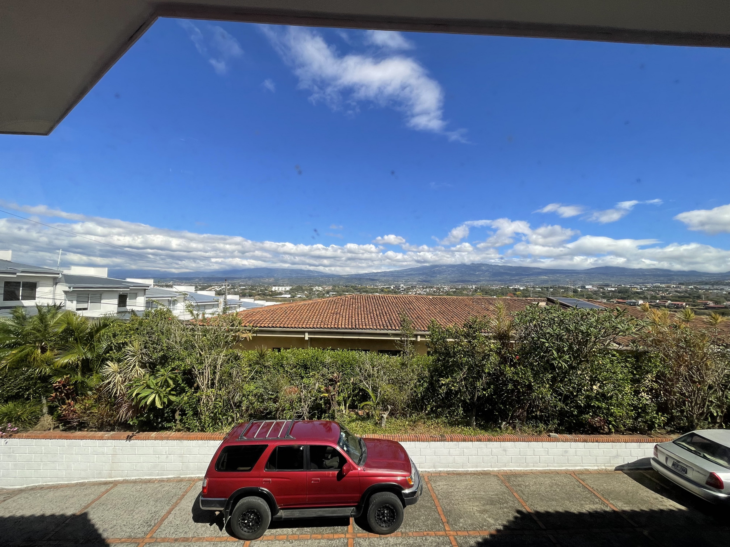 Panoramic Elegance in Guachipelín: Stunning Townhouse with Views and Community Amenities SOLD