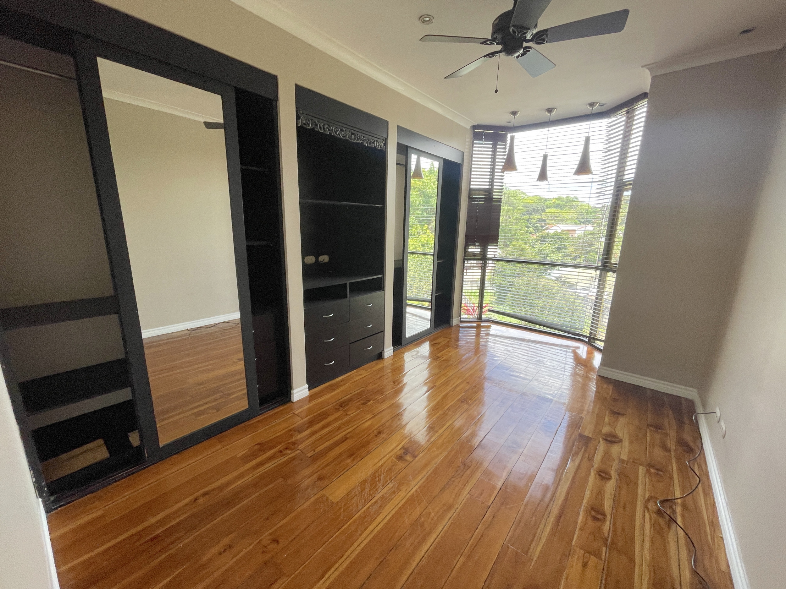 SOLD Breathtaking Views and Modern Luxury: Contemporary Living in Escazú's Fourth-Floor Oasis