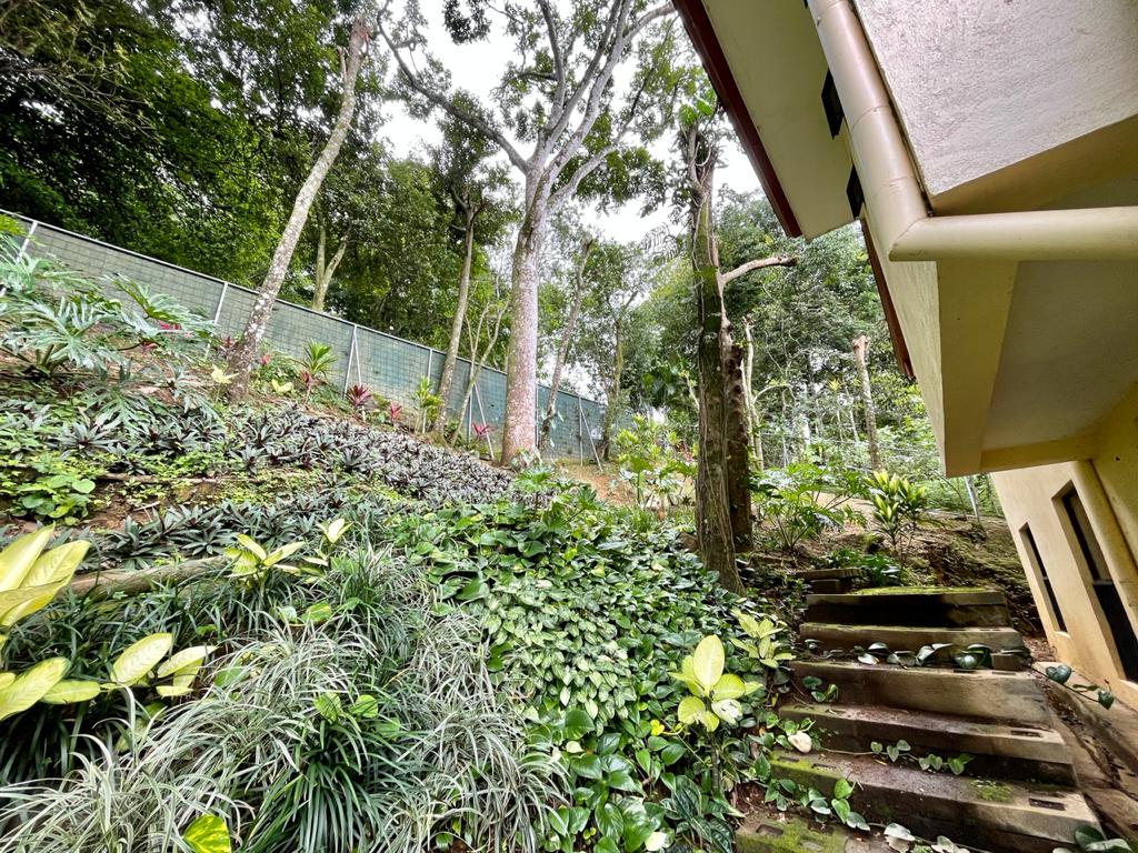 House for sale in a gated community in Brasil de Mora