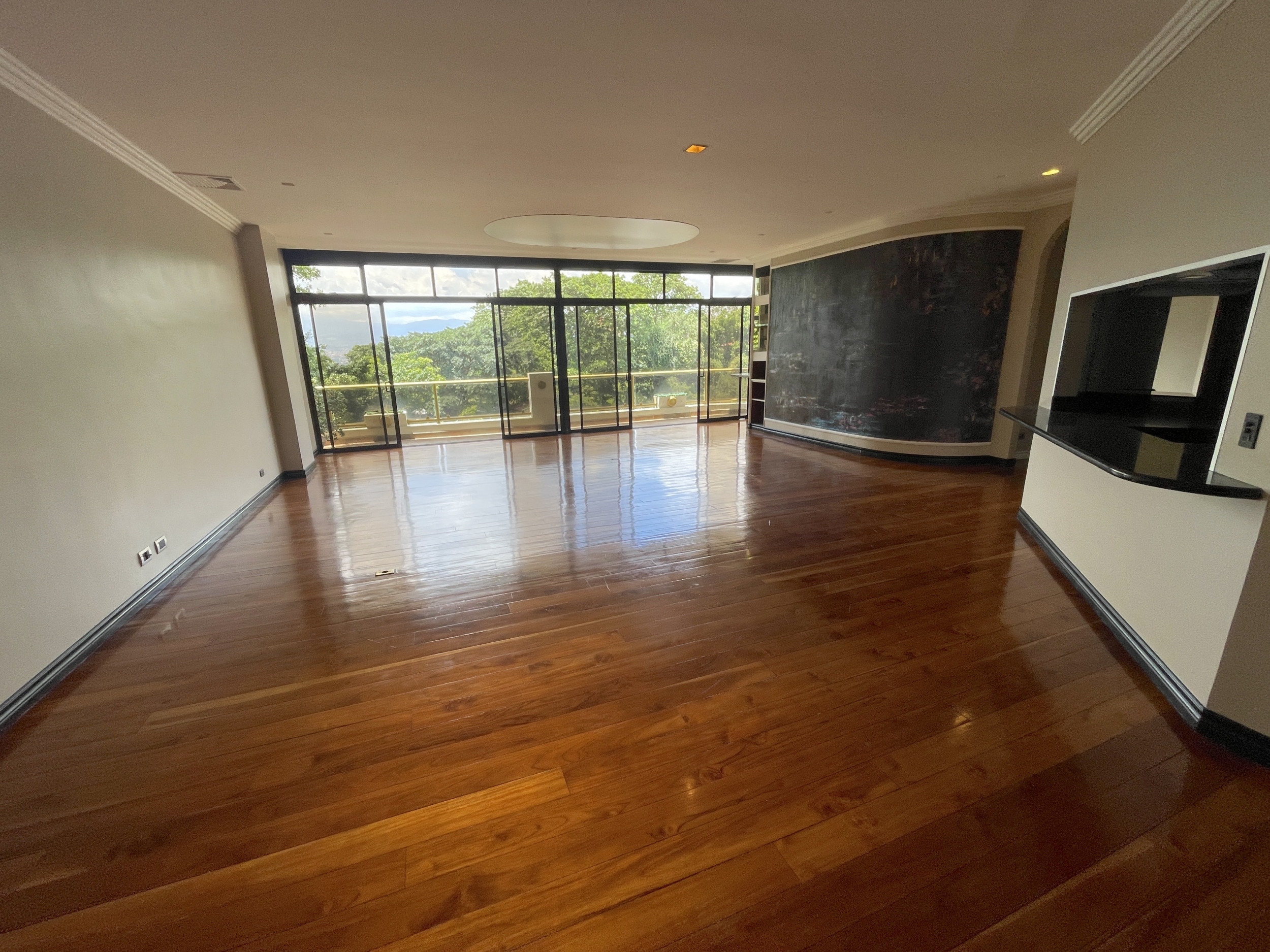 SOLD Breathtaking Views and Modern Luxury: Contemporary Living in Escazú's Fourth-Floor Oasis