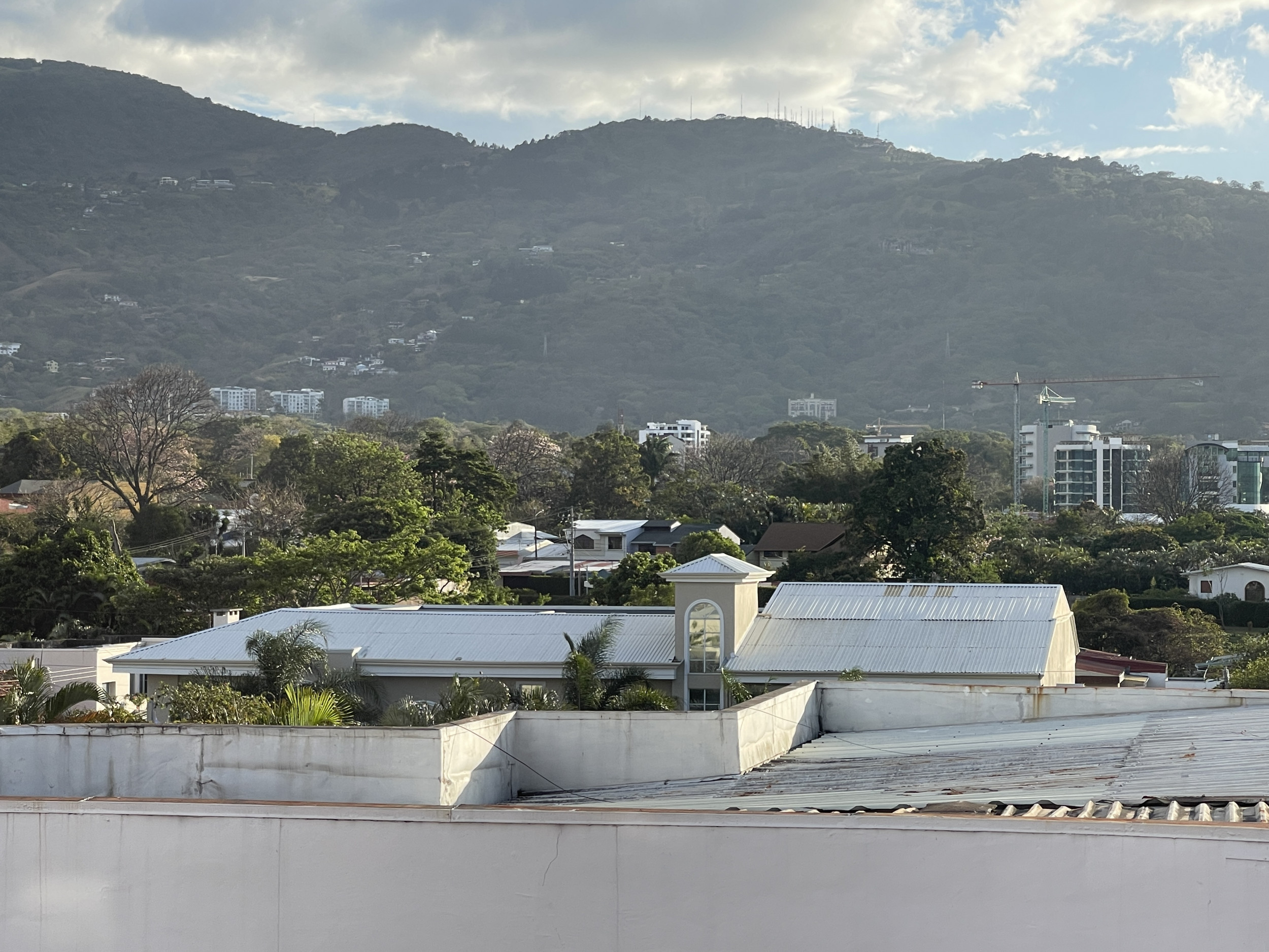 Charming Home in Gated Community: Ideal Living in Escazú's Trejos Montealegre SOLD
