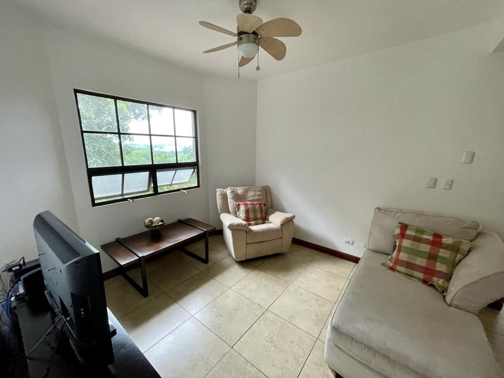 House for sale in a gated community in Brasil de Mora
