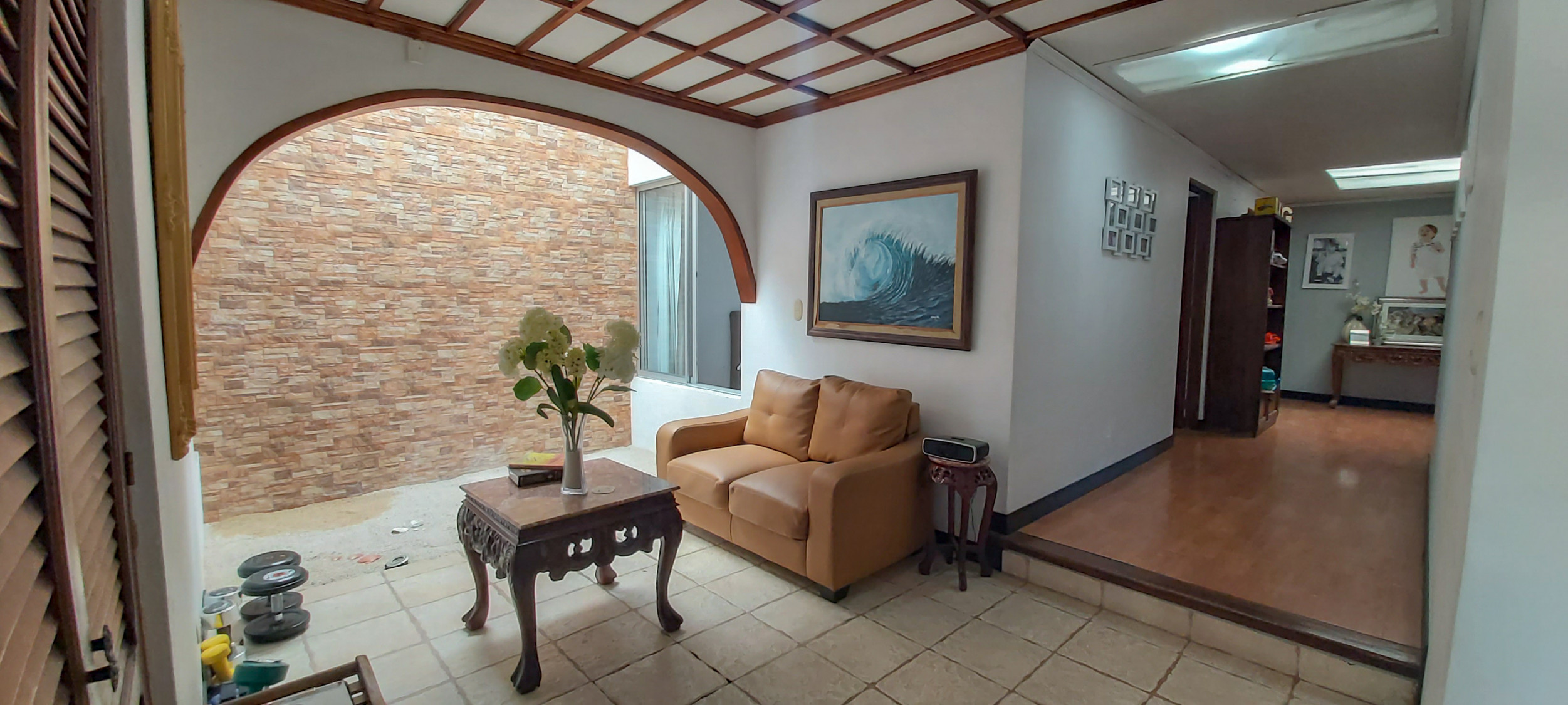 Elegant one-story house in Los Laureles de Escazu with a pool for your enjoyment SOLD