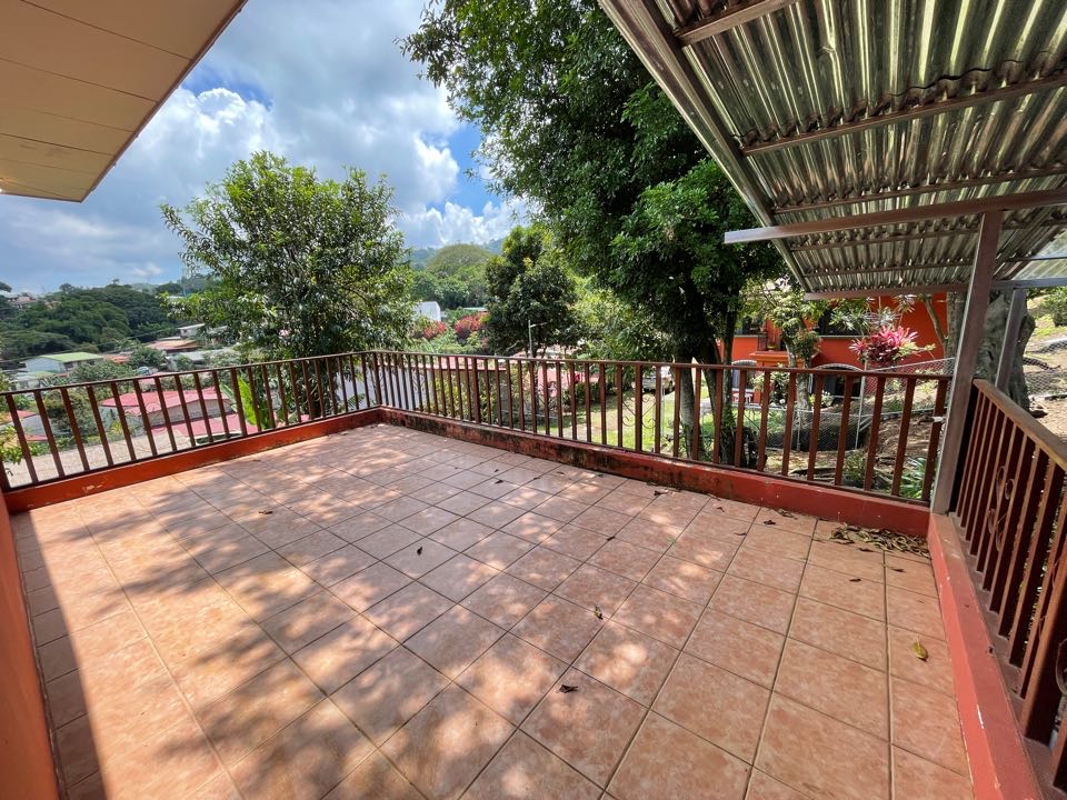 Dual Delight in Escazú: Two Homes on a Spacious Lot in San Antonio