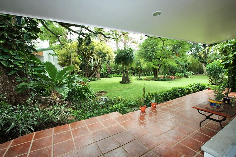House for sale Santa Ana, in private gated community, Santa Ana, San José