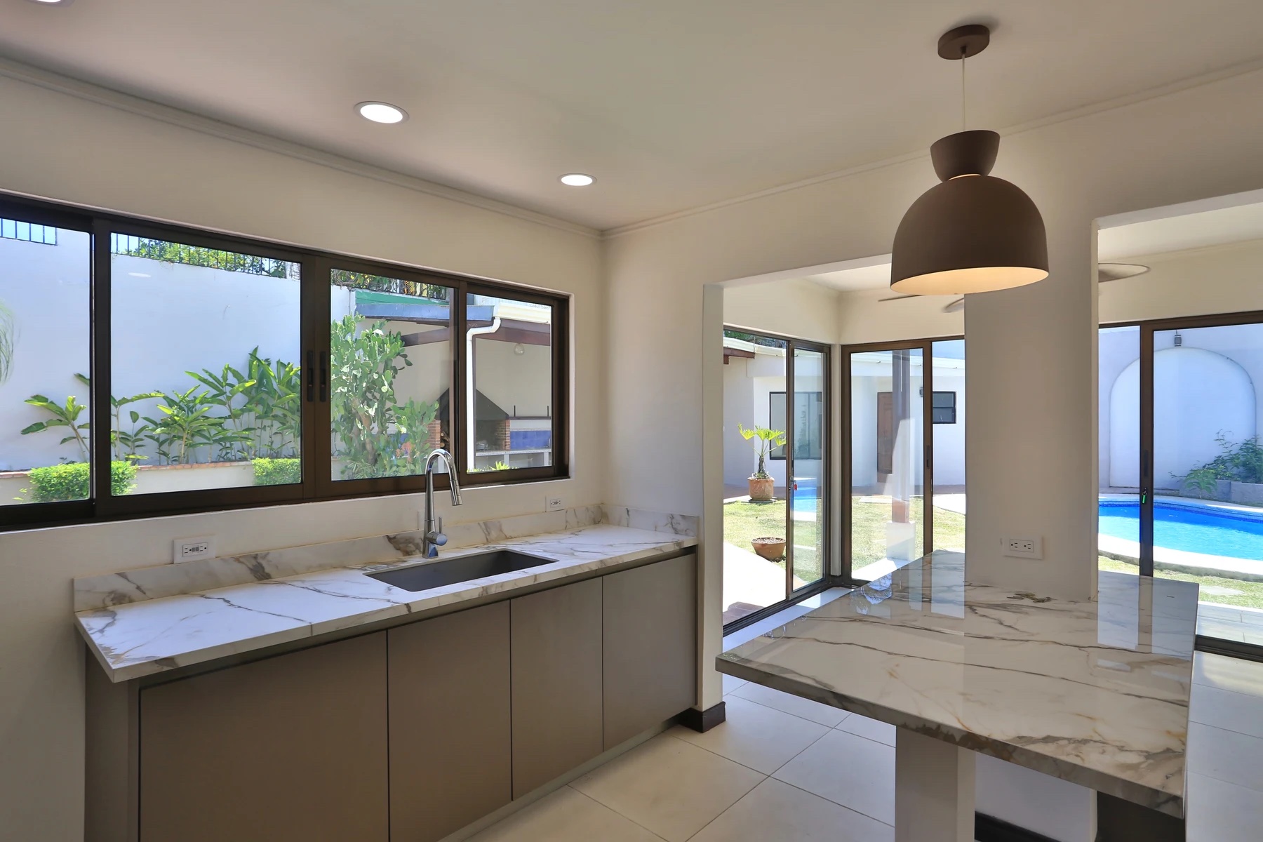 SOLD Escazu, Trejos Montealegre house for sale with pool, Escazu (canton), San José