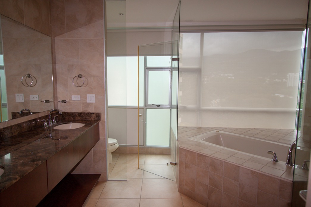 Luxurious Apartment Living in Central Park, Escazú: Exclusive Opportunity for Rent or Purchase