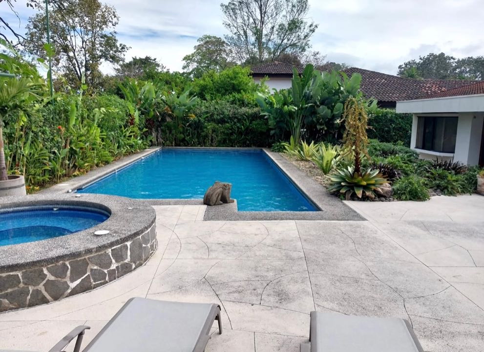 For Sale, Single-Story House with Pool Los Reyes SOLD