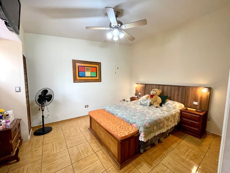 Rohrmoser, residential Roma house plus apartment. SOLD