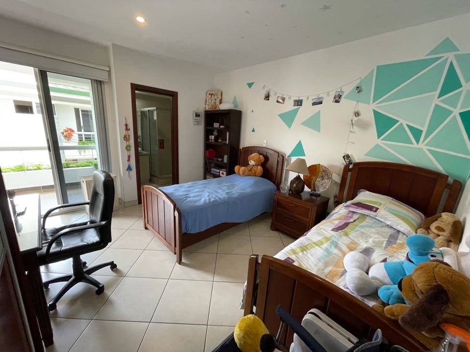 Modern Elegance: Contemporary House for Sale or Rent in Escazú Condominium