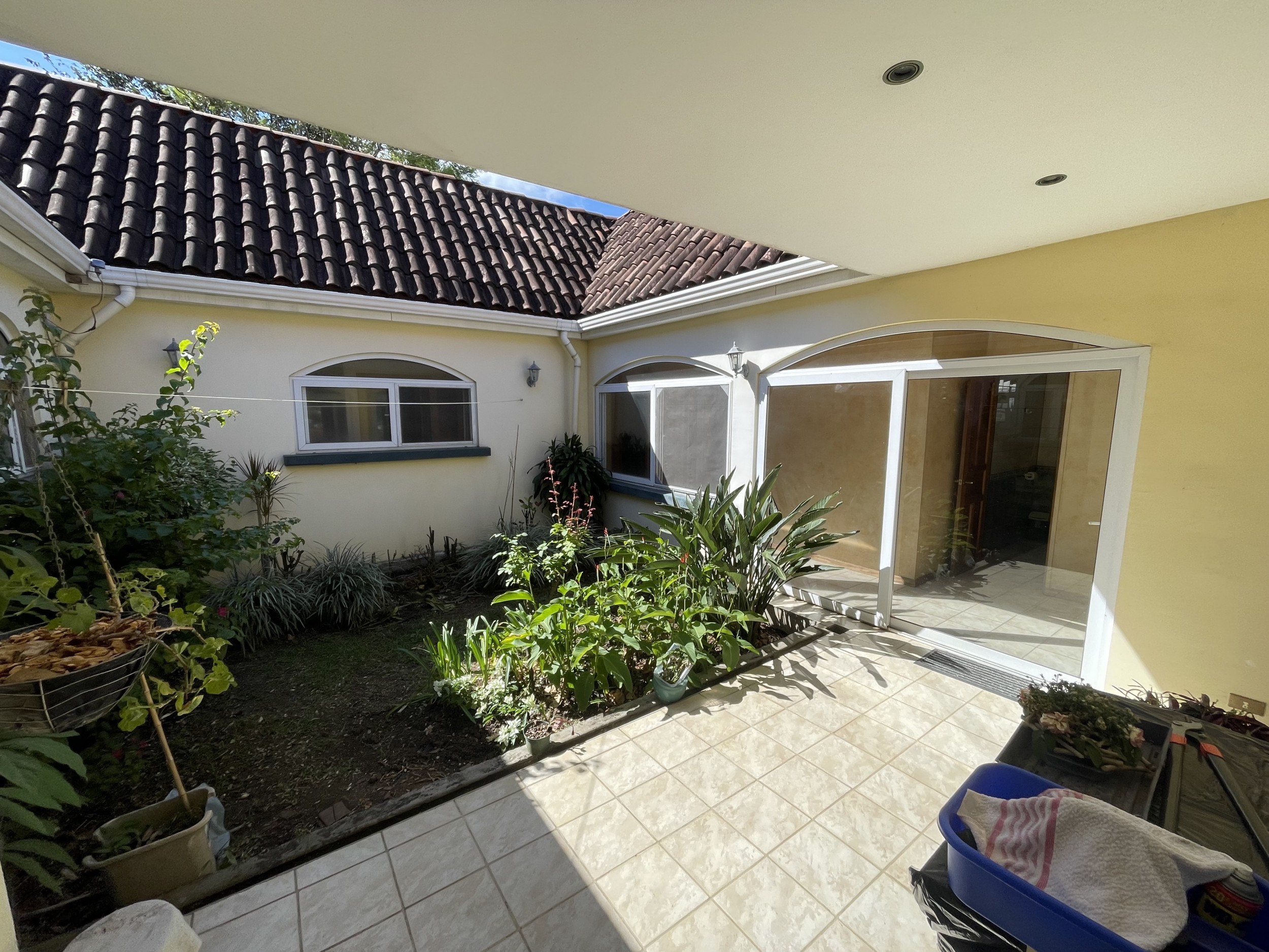 Panoramic Elegance in Guachipelín: Stunning Townhouse with Views and Community Amenities SOLD