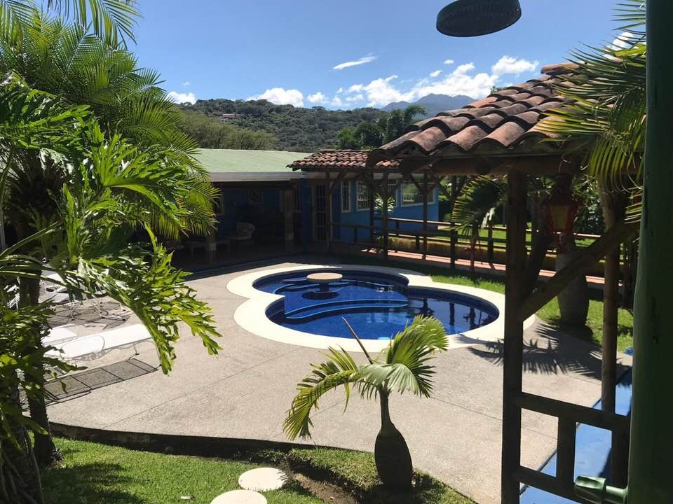 Country House in Pozos, Santa Ana